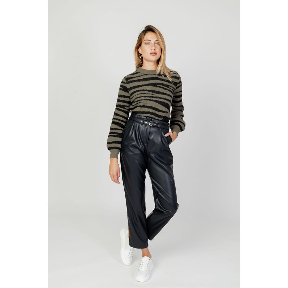 Jacqueline De Yong Grüner Nylonpullover