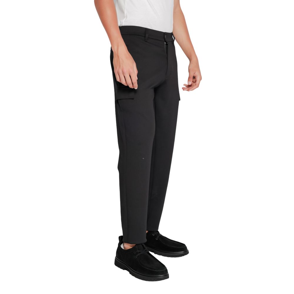 Calvin Klein – Schwarze Jeans und Hose aus recyceltem Polyester