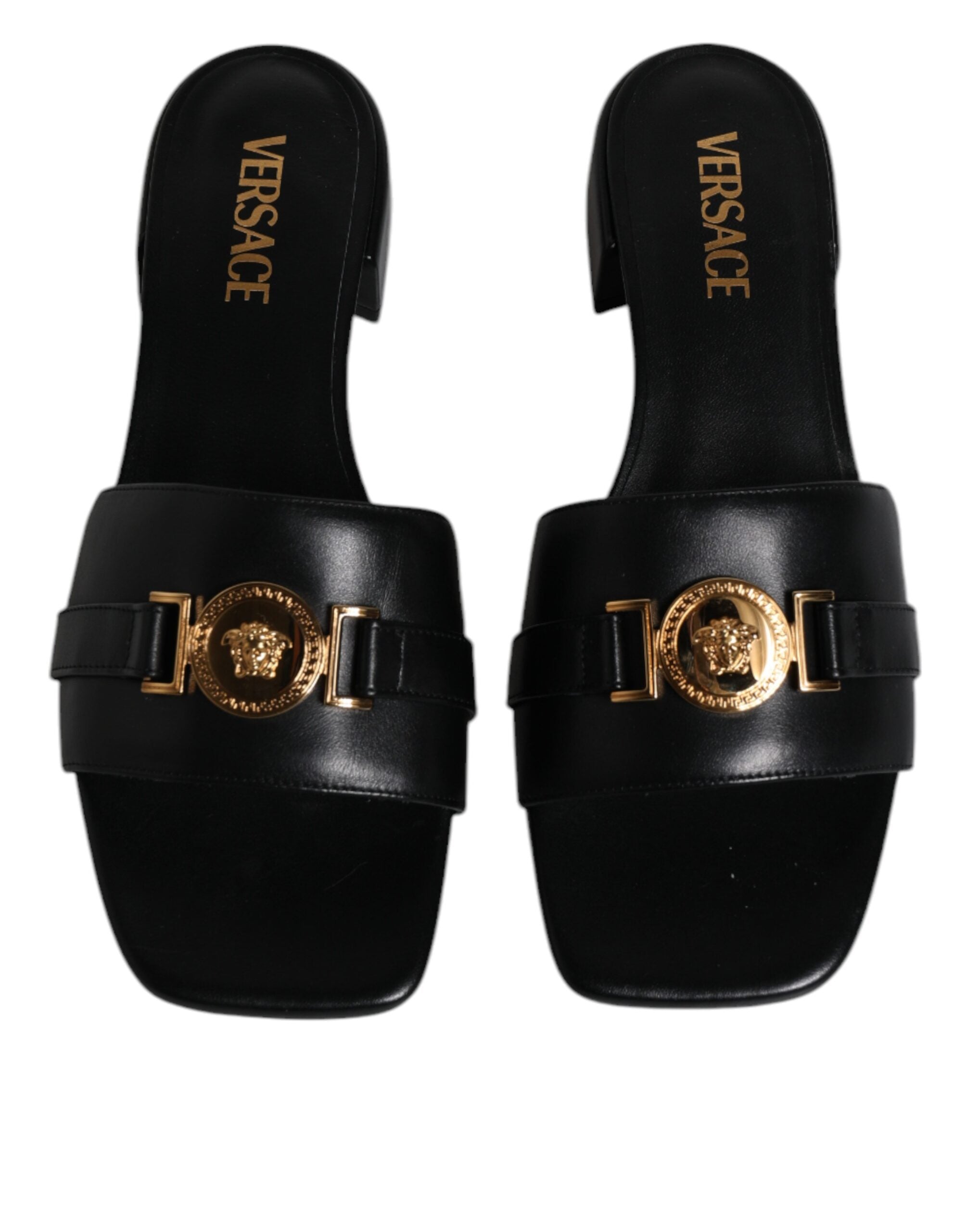 Sandale Versace negre din piele cu placă cu logo