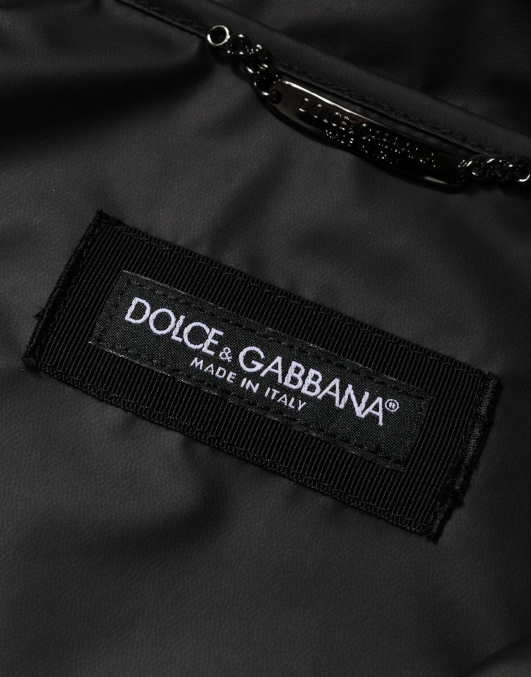 Dolce & Gabbana Schwarze Polyesterjacke mit Kapuze und durchgehendem Reißverschluss für Herren