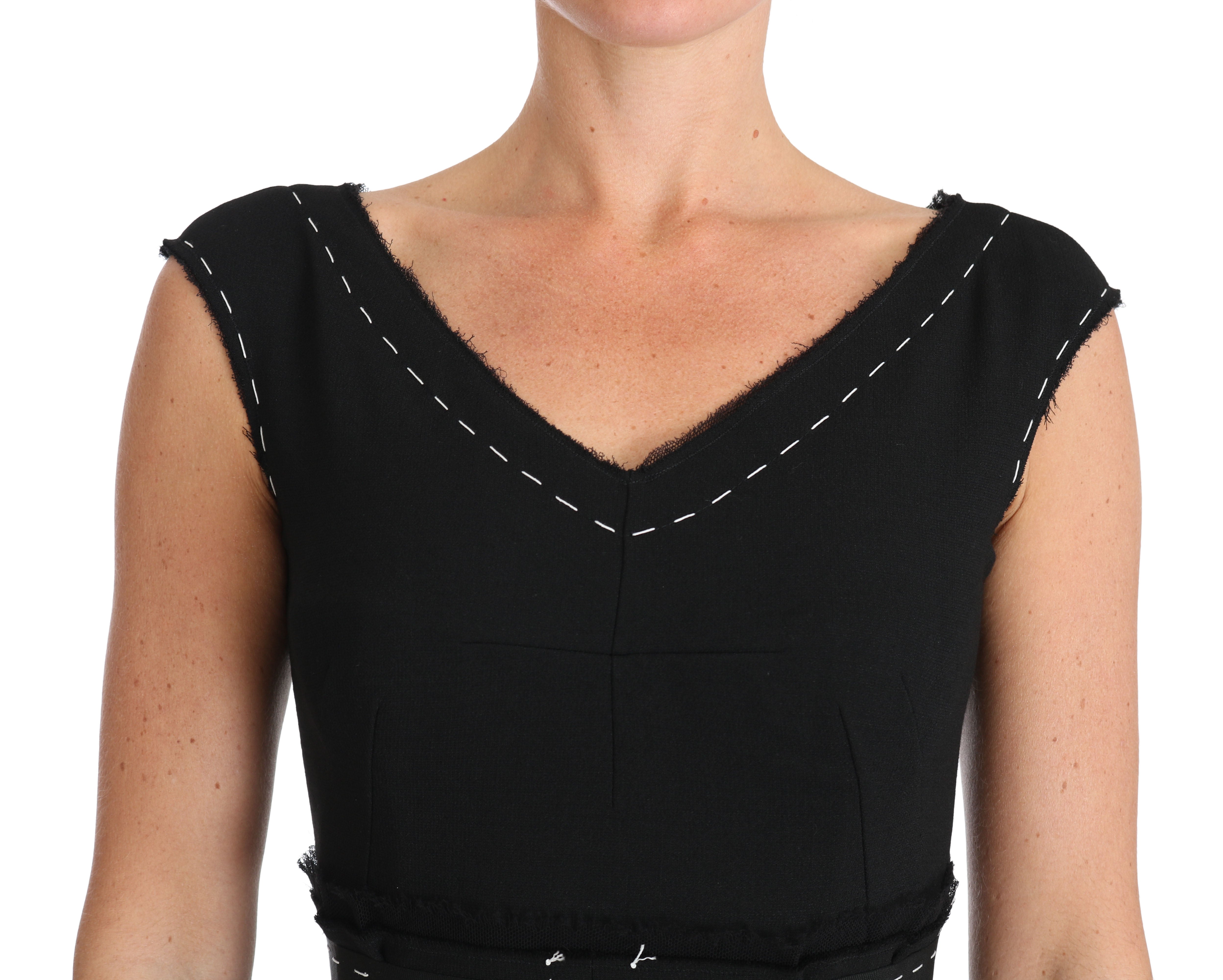 Dolce & Gabbana Elegantes schwarzes Etuikleid aus Wolle