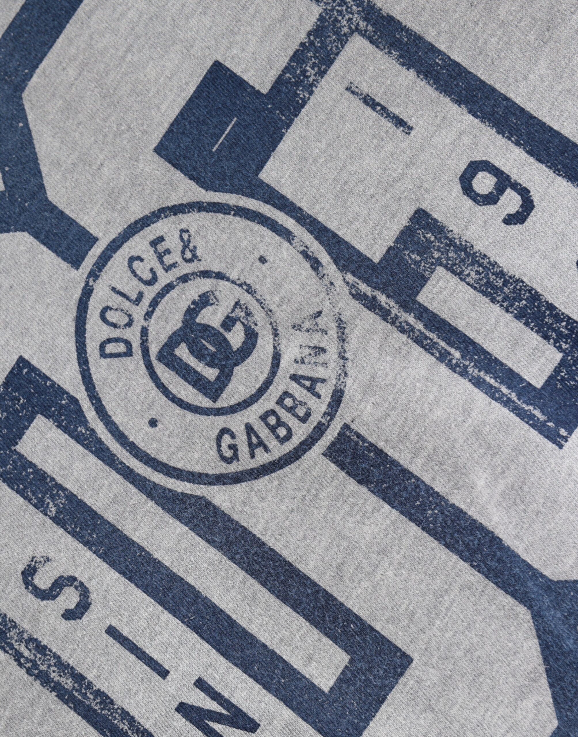 Dolce & Gabbana – Graues Baumwoll-T-Shirt mit Rundhalsausschnitt und Logo-Print