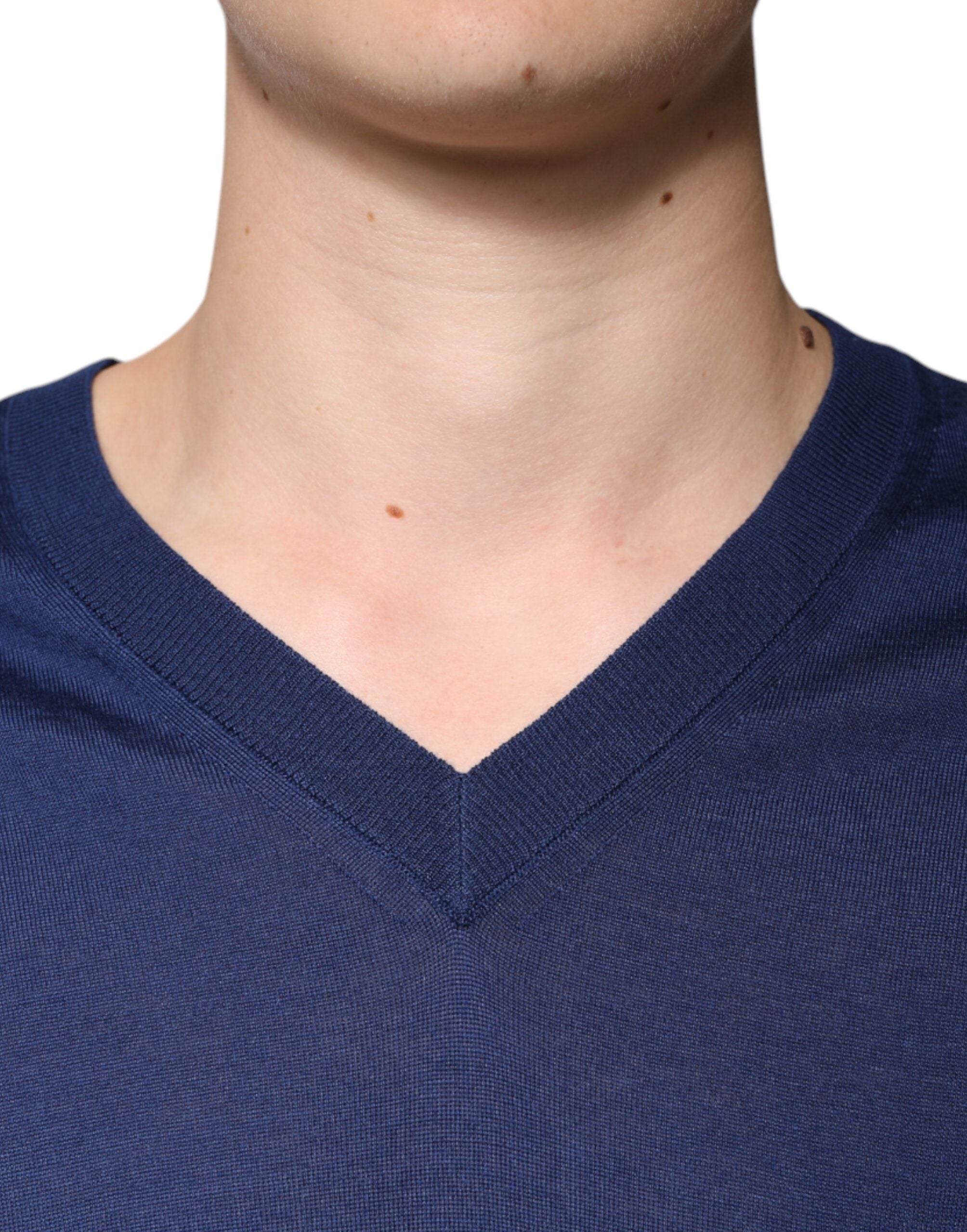 Dolce & Gabbana – Pullover aus Kaschmir mit V-Ausschnitt in Marineblau