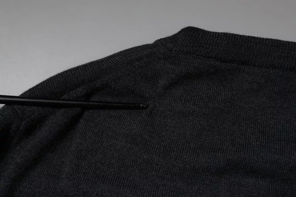 Dolce & Gabbana Dunkelgrauer Pullover mit Rundhalsausschnitt und DG-Logo