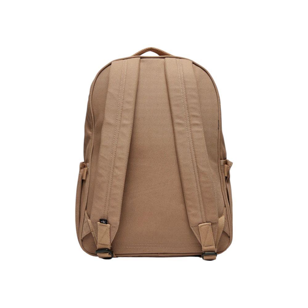 Calvin Klein – Beigefarbener Rucksack aus recyceltem Polyester