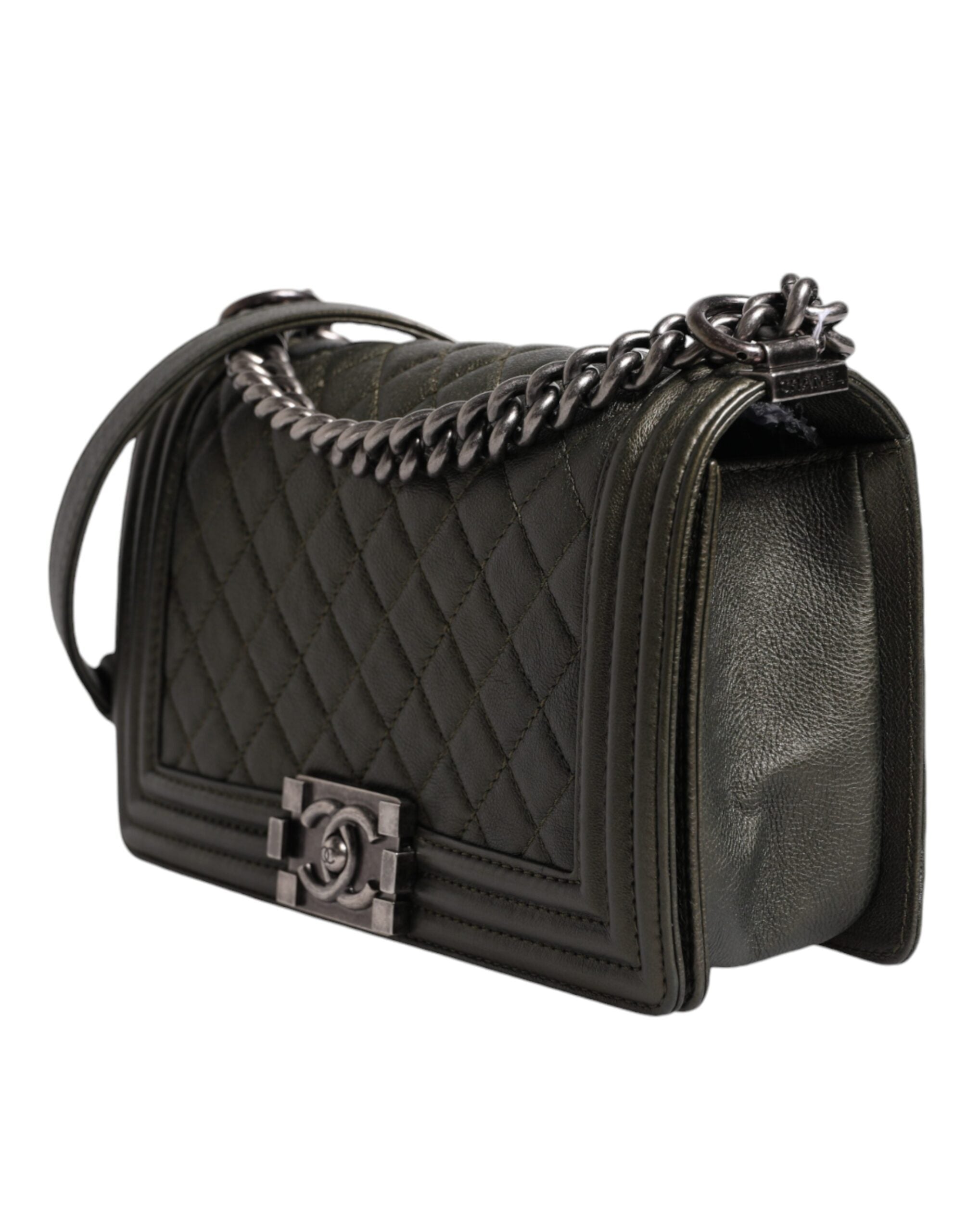 Chanel Dunkelgrüne Leder-Umhängetasche Graue Metall-Handtasche