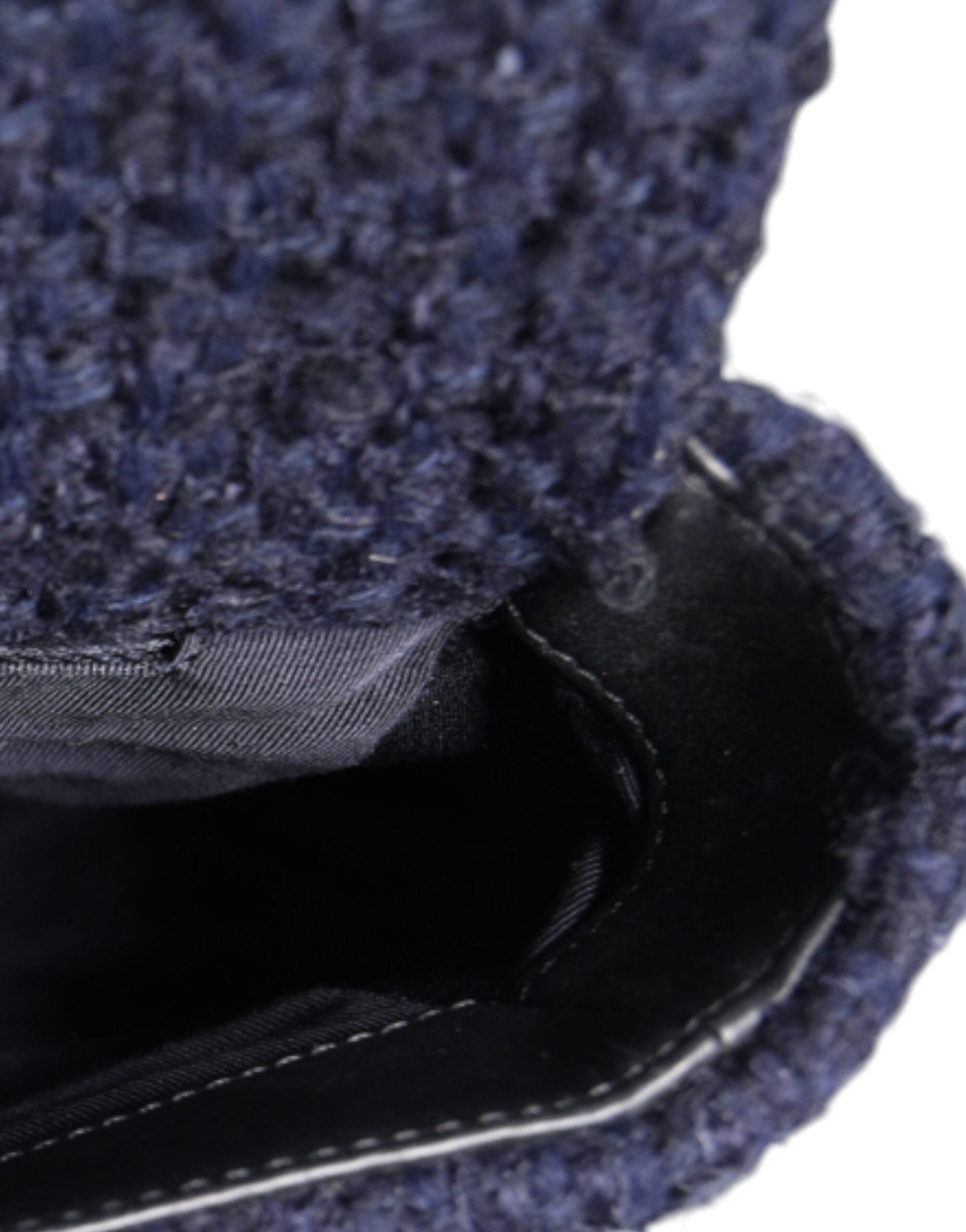 Chanel Dunkelblaue CC-Umhängetasche aus Tweed mit mittlerer Klappe und goldgrauer Kette