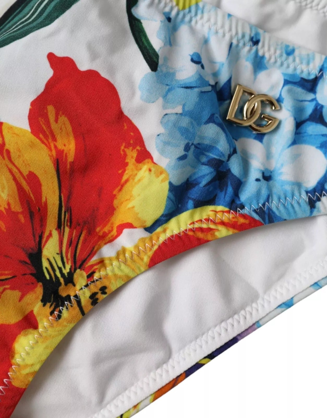 Dolce & Gabbana – Weißer Badeanzug mit Blumenmuster und Bikinihose