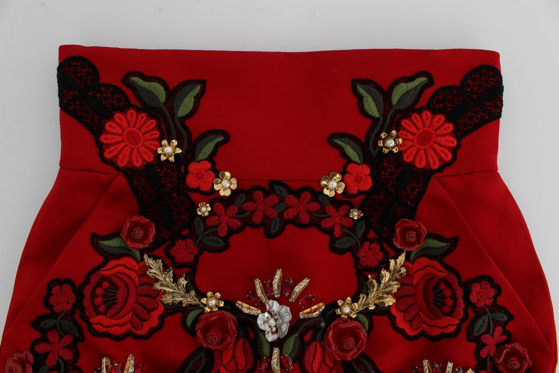 Dolce & Gabbana – Hinreißende Shorts aus roter Seide mit Stickerei