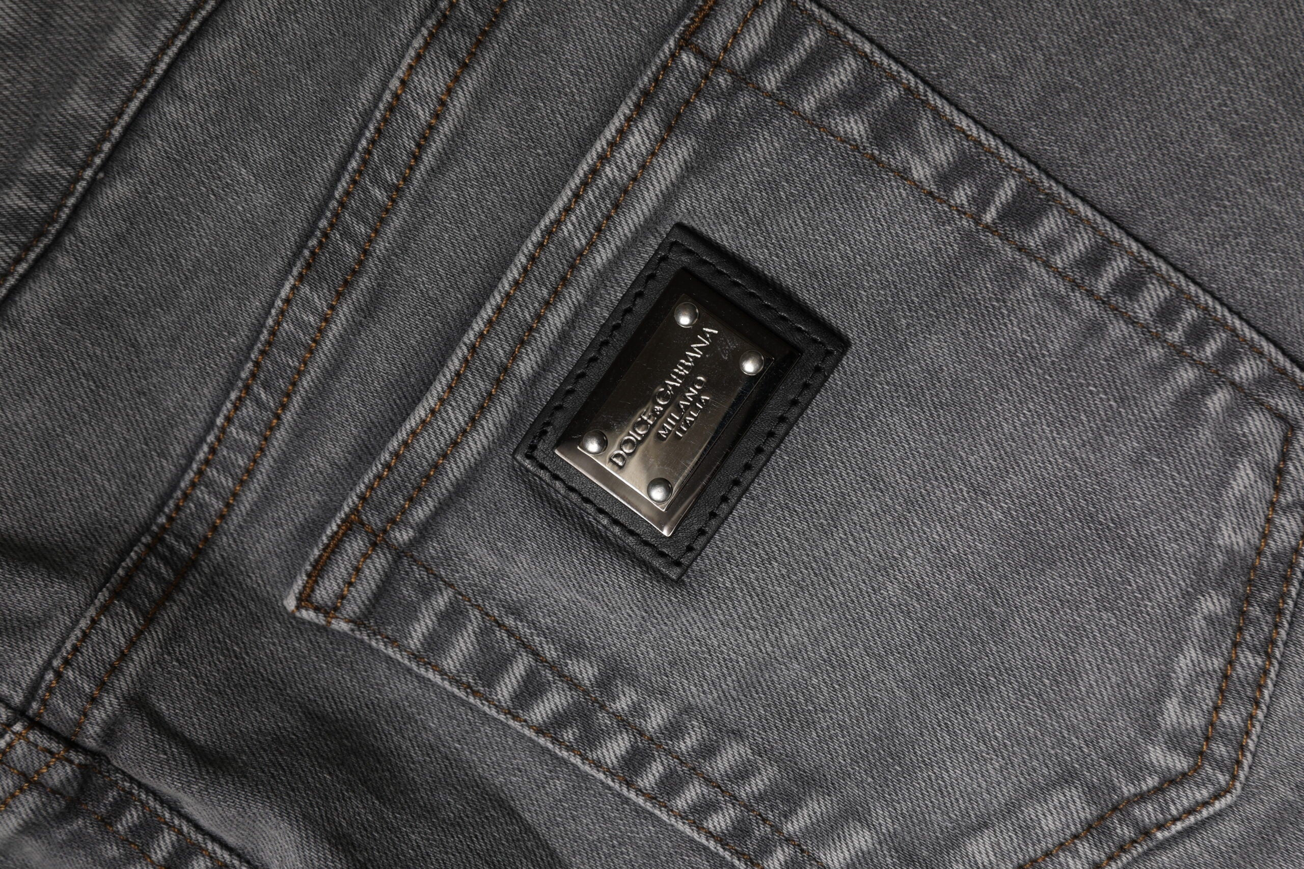 Dolce & Gabbana – Grauer Minirock aus Stretch-Baumwolle mit mittlerer Taille