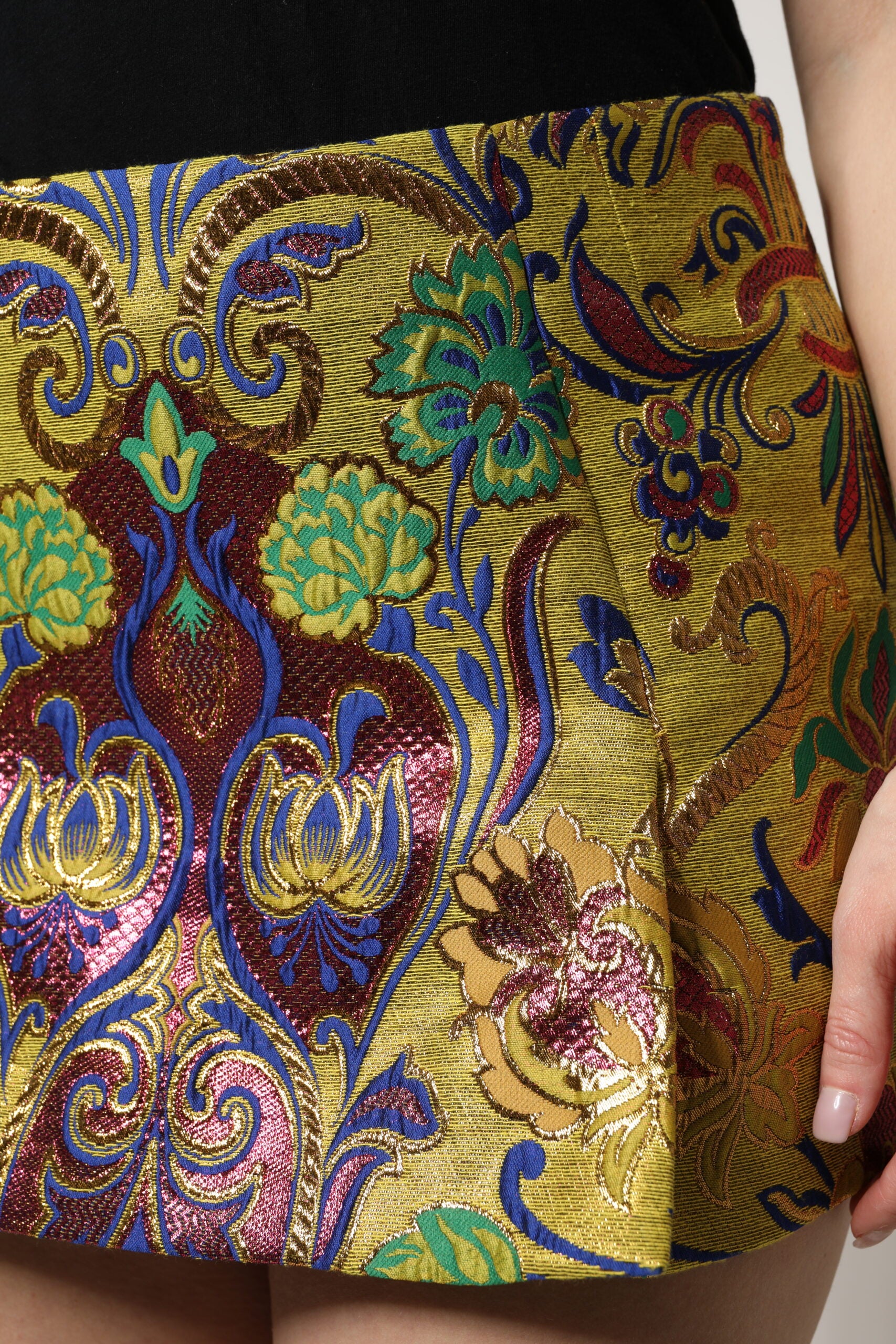 Dolce & Gabbana – Mehrfarbiger Minirock aus Jacquard mit Blumenmuster und mittlerer Taille
