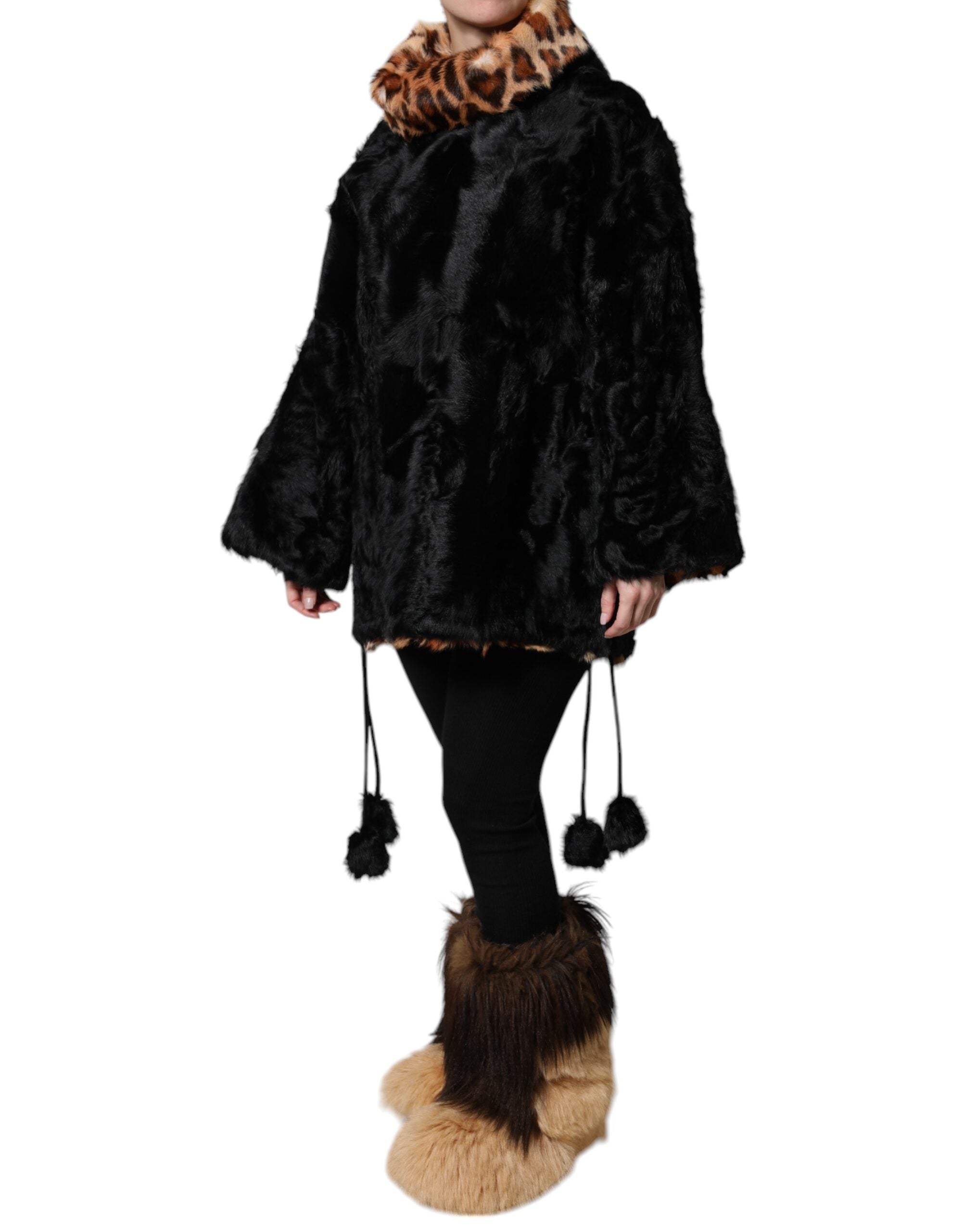 Dolce & Gabbana Schwarze kurze Damenmanteljacke aus Lammfell