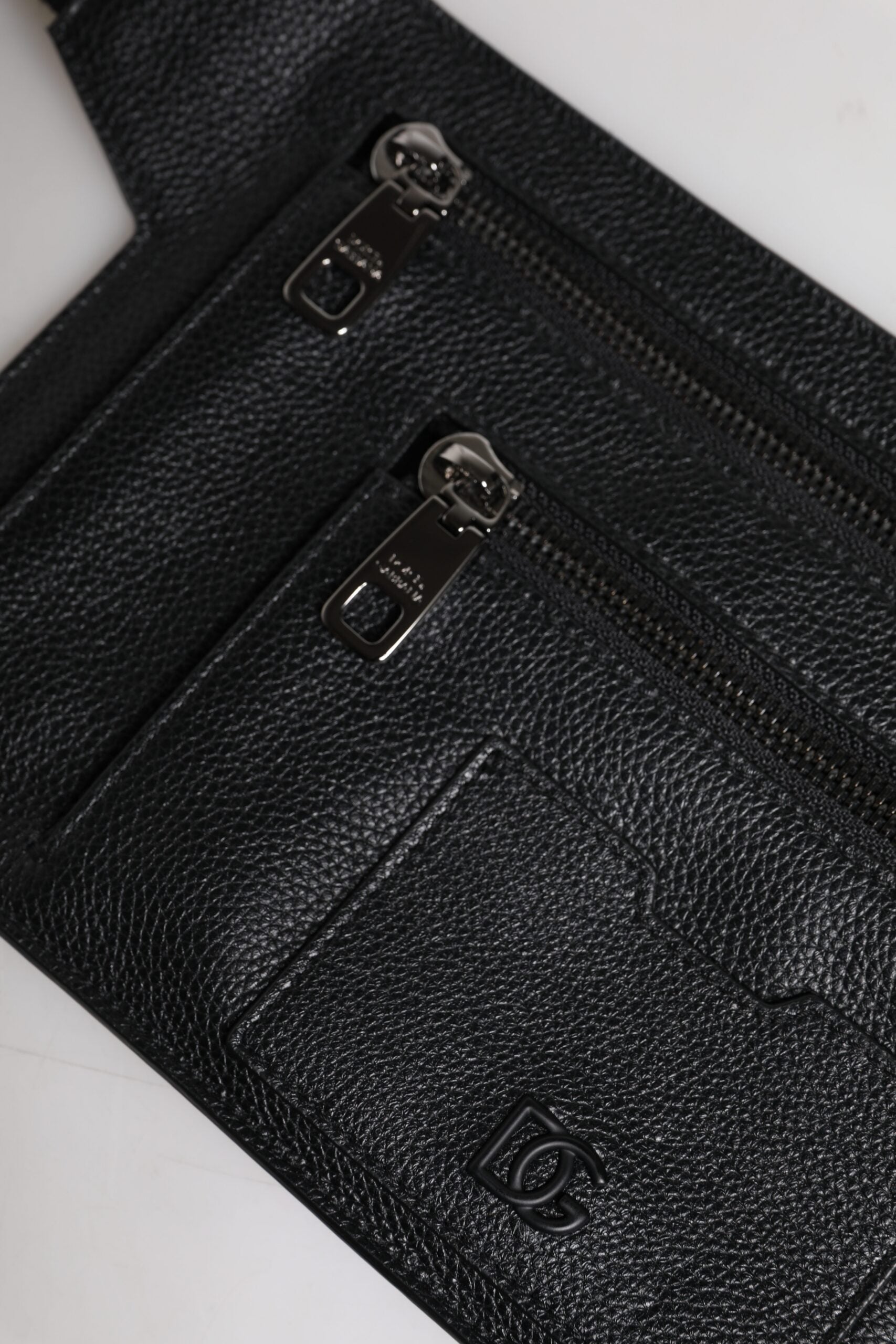 Geantă crossbody Dolce & Gabbana din piele de vițel neagră