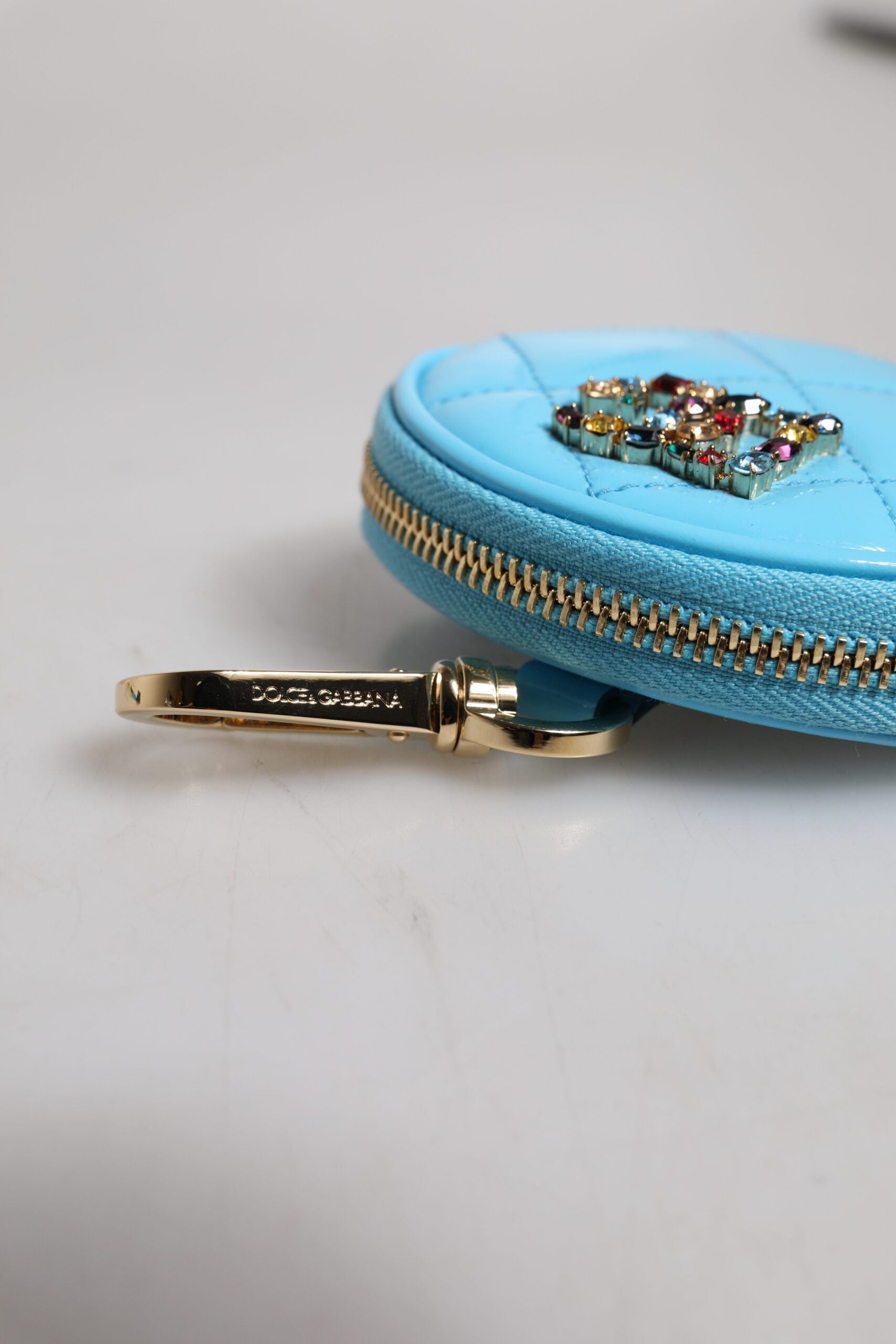 Portofel rotund Dolce & Gabbana albastru deschis din piele de miel cu cristale DG