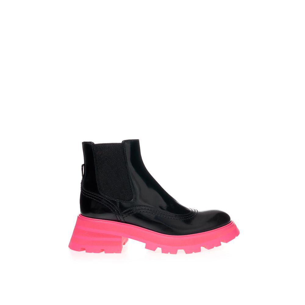 Ghete elegante din piele neagră Alexander McQueen