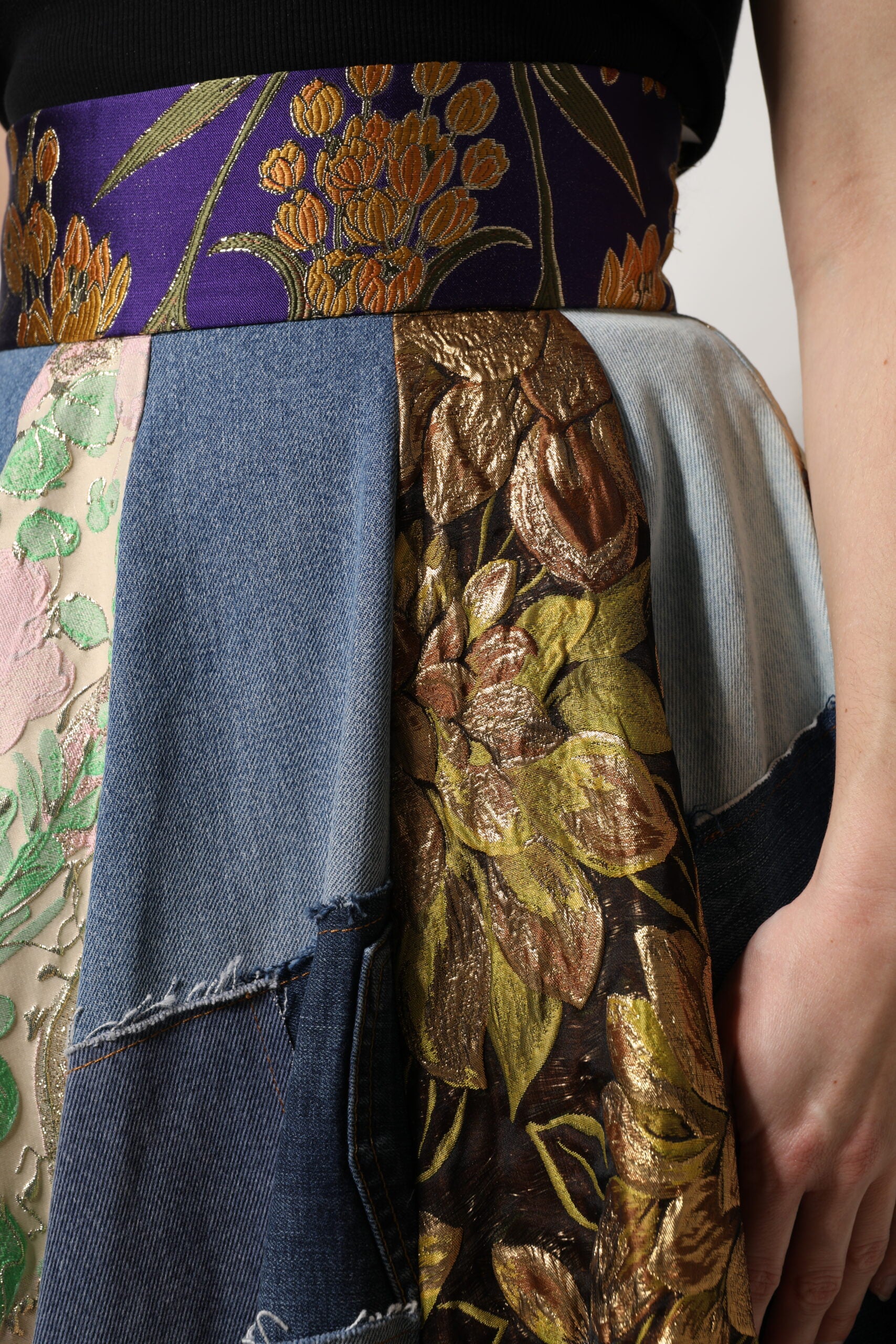 Dolce & Gabbana – Mehrfarbiger Patchwork-Midirock mit hoher Taille