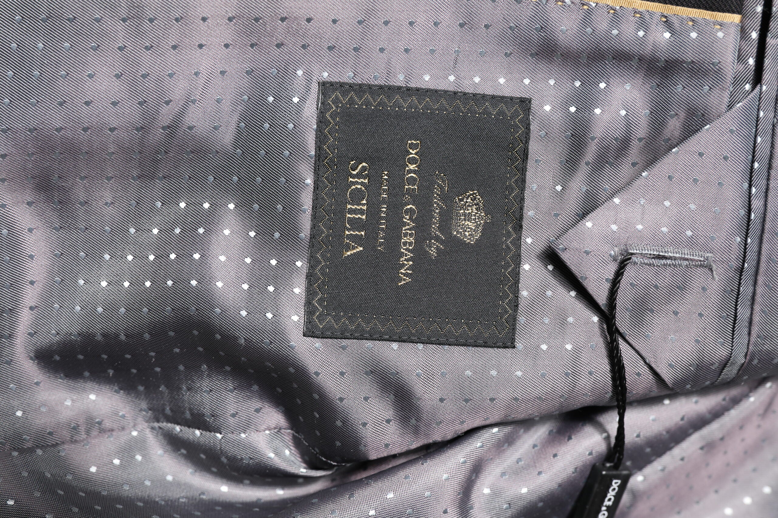 Dolce & Gabbana – Schwarz gestreifter, formeller zweiteiliger Anzug „SICILIA“