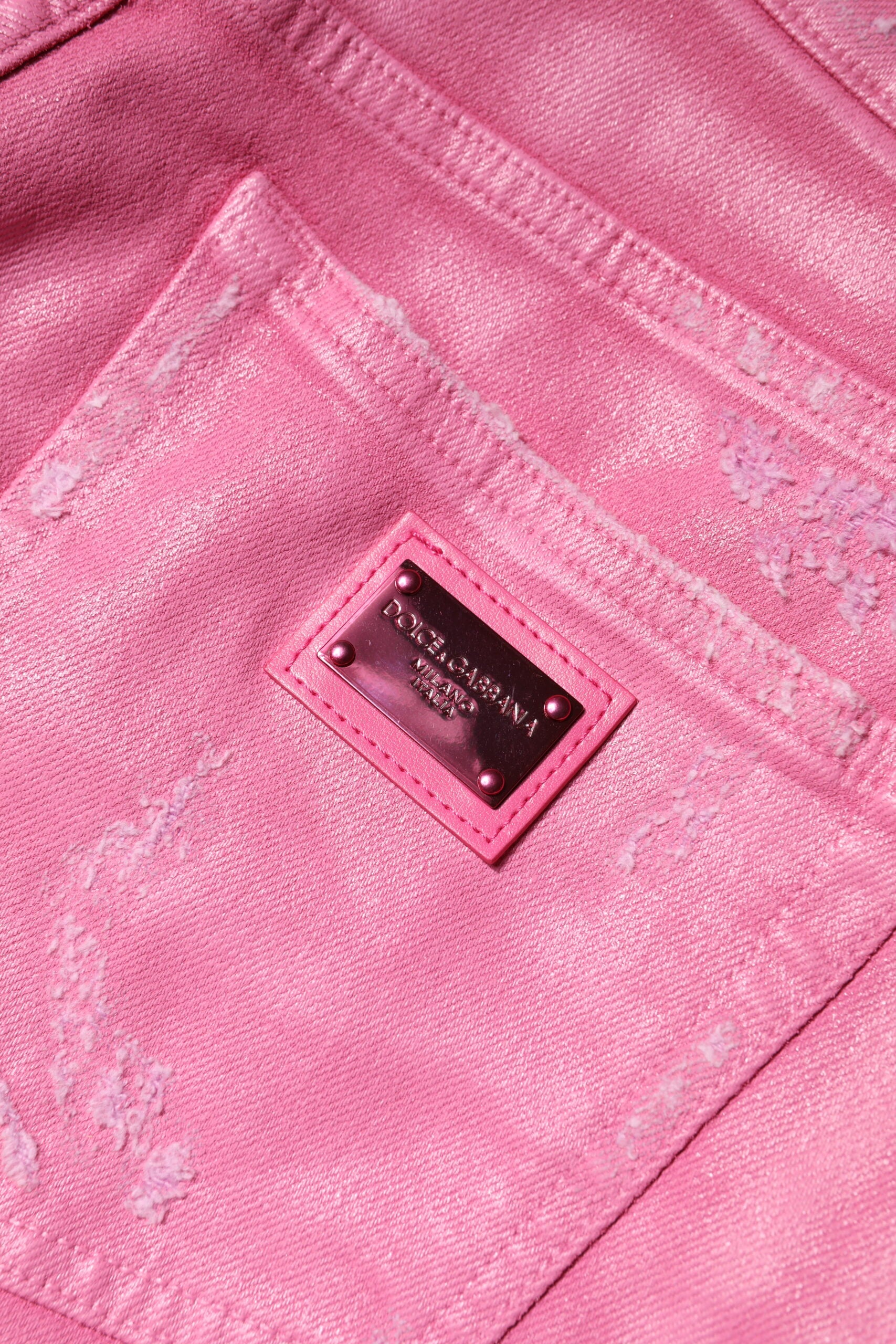 Dolce & Gabbana – Zerfetzte, konisch zulaufende Jeans aus Denim mit mittlerer Taille in Rosa