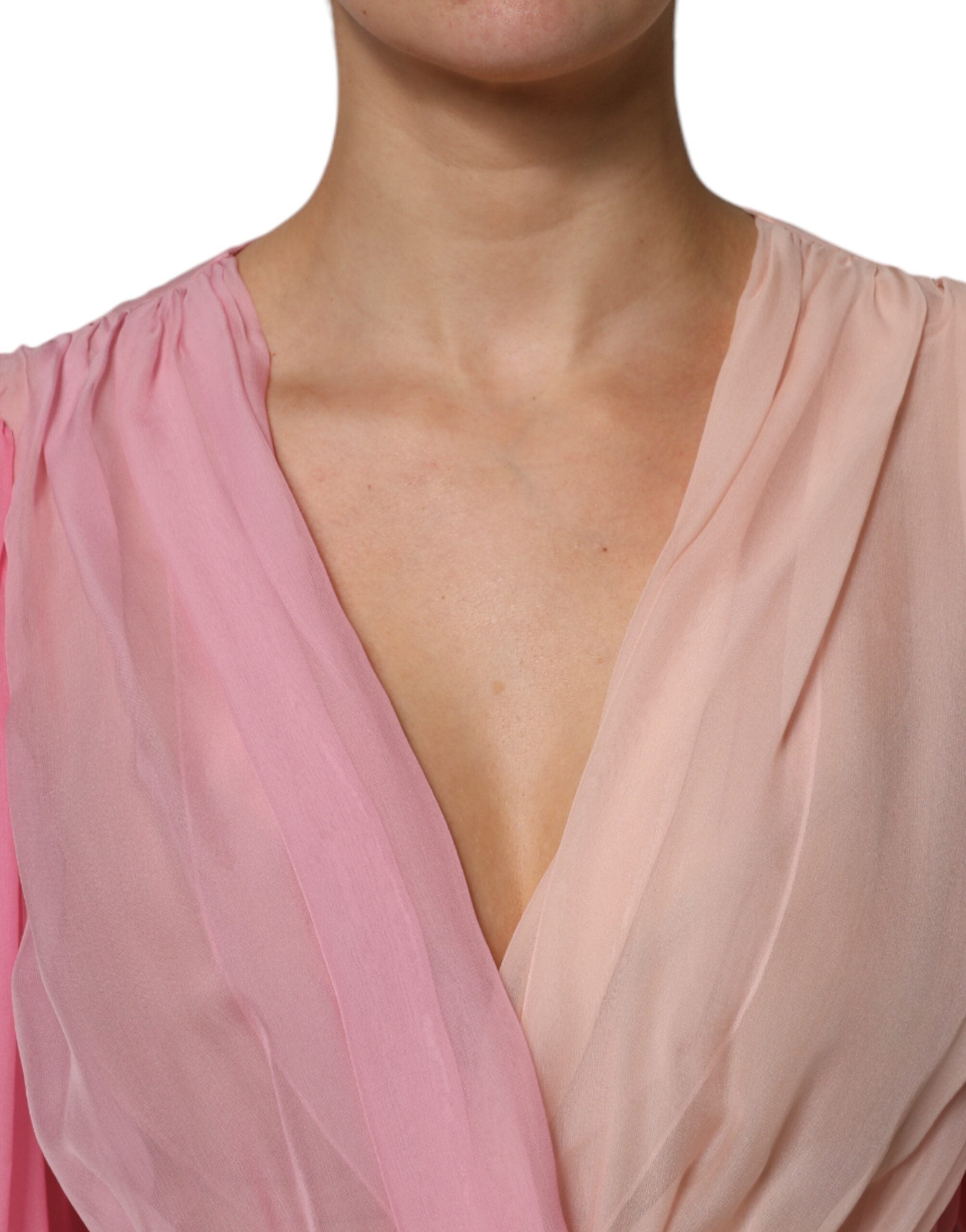 Dolce & Gabbana – Rosa Blusentop mit tiefem V-Ausschnitt und langen Ärmeln