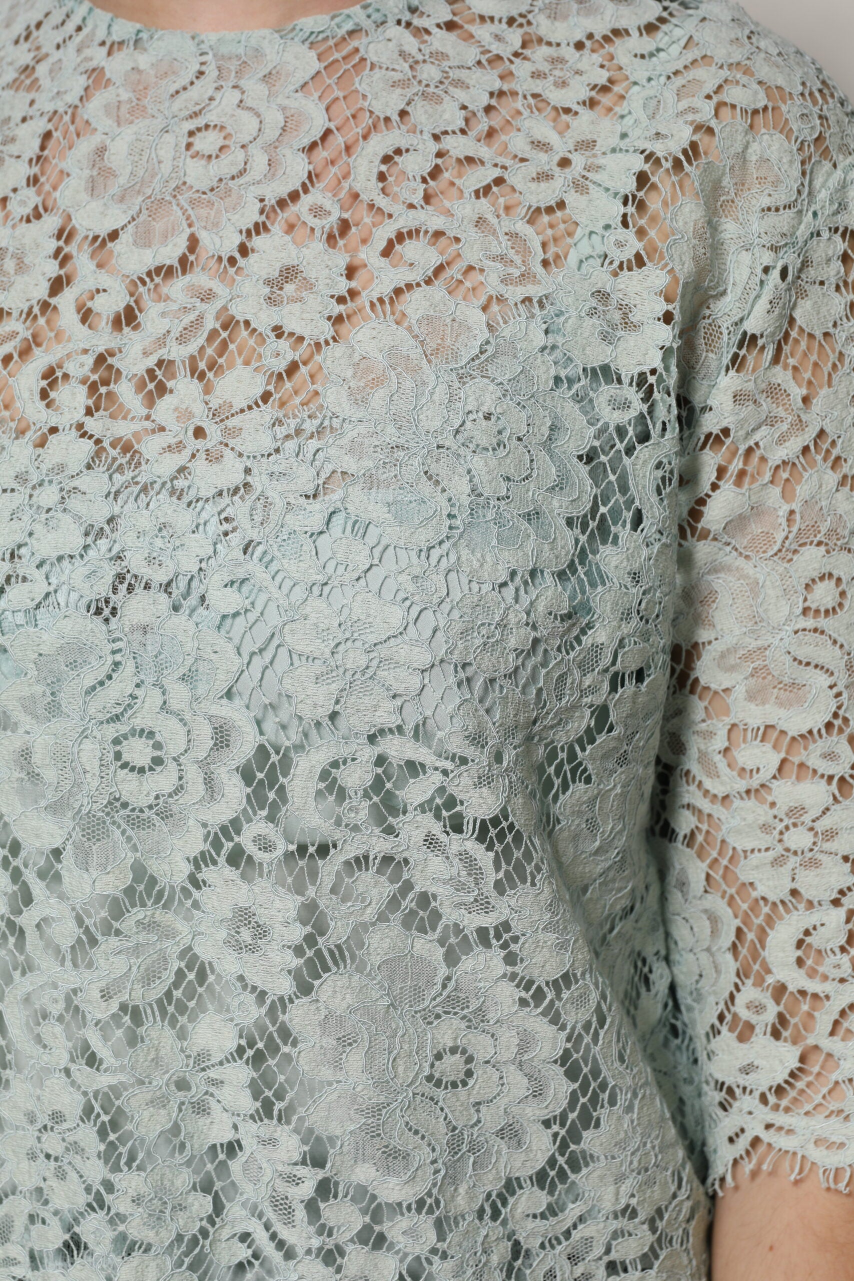 Dolce & Gabbana – Mintgrünes Baumwollblusentop mit Blumenspitze