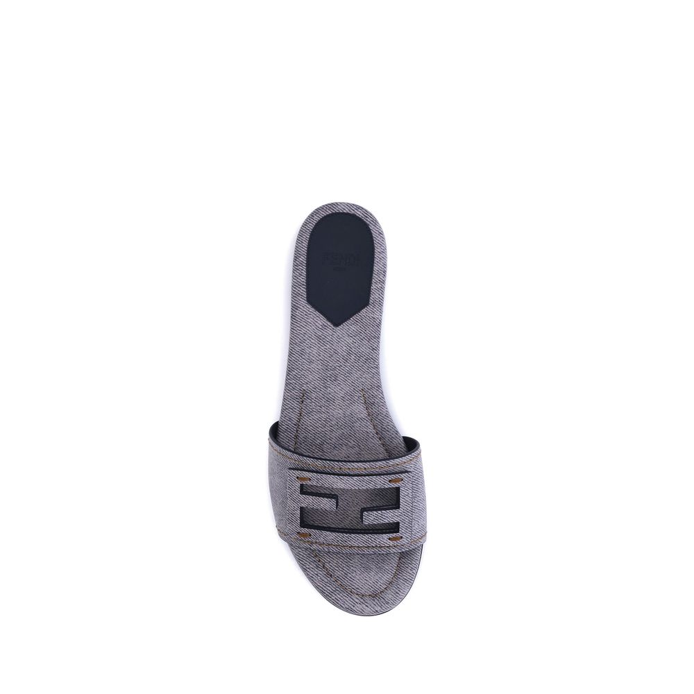 Fendi Baguette-Sandalen