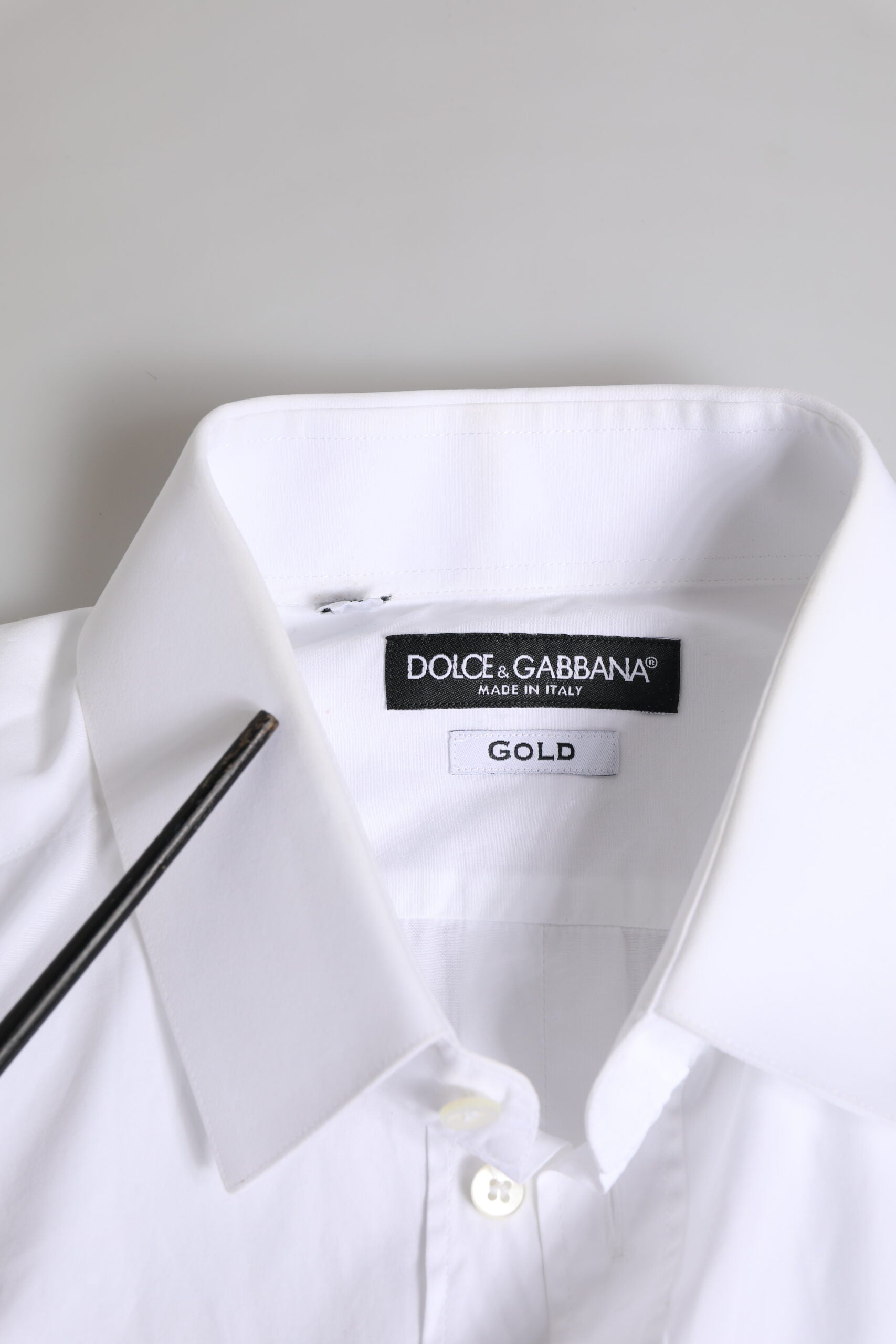 Dolce & Gabbana Weißes langärmliges Hemd aus Baumwolle in GOLD