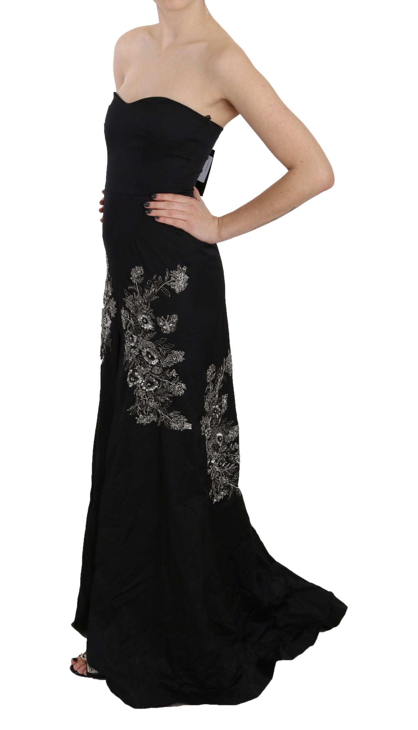 John Richmond – Bezauberndes schwarzes ausgestelltes Maxikleid