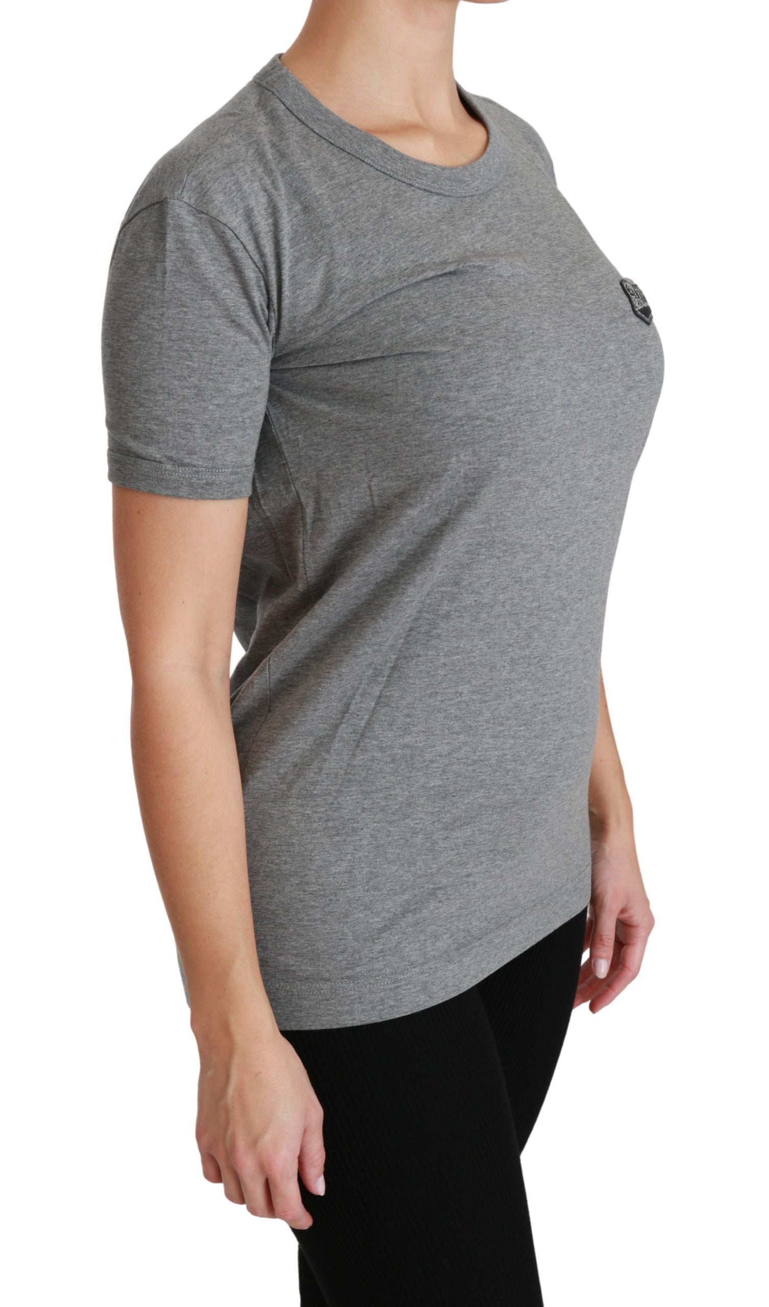 Dolce &amp; Gabbana Chic Graues Rundhals-T-Shirt mit Amore-Patch