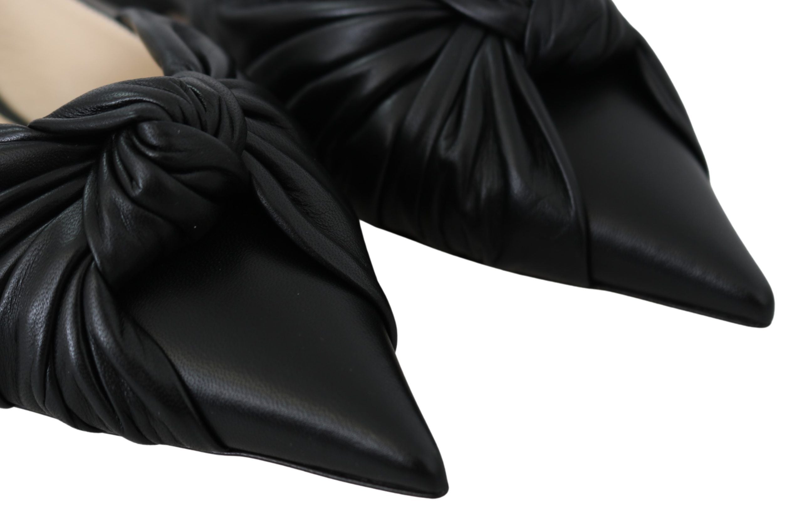 Jimmy Choo Elegante flache Lederschuhe mit spitzer Zehenpartie