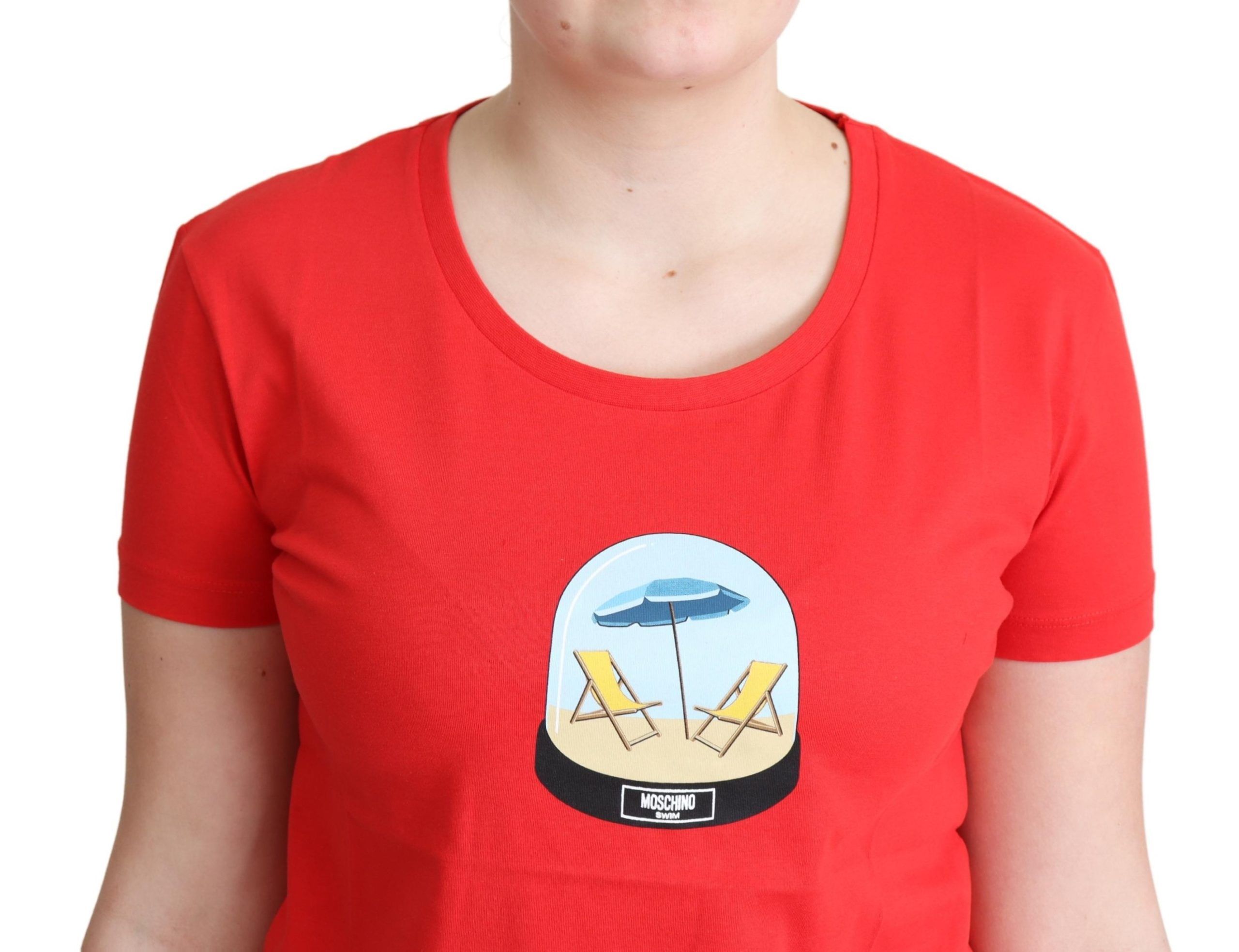 Tricou Moschino Chic roșu din bumbac cu imprimeu semnătură