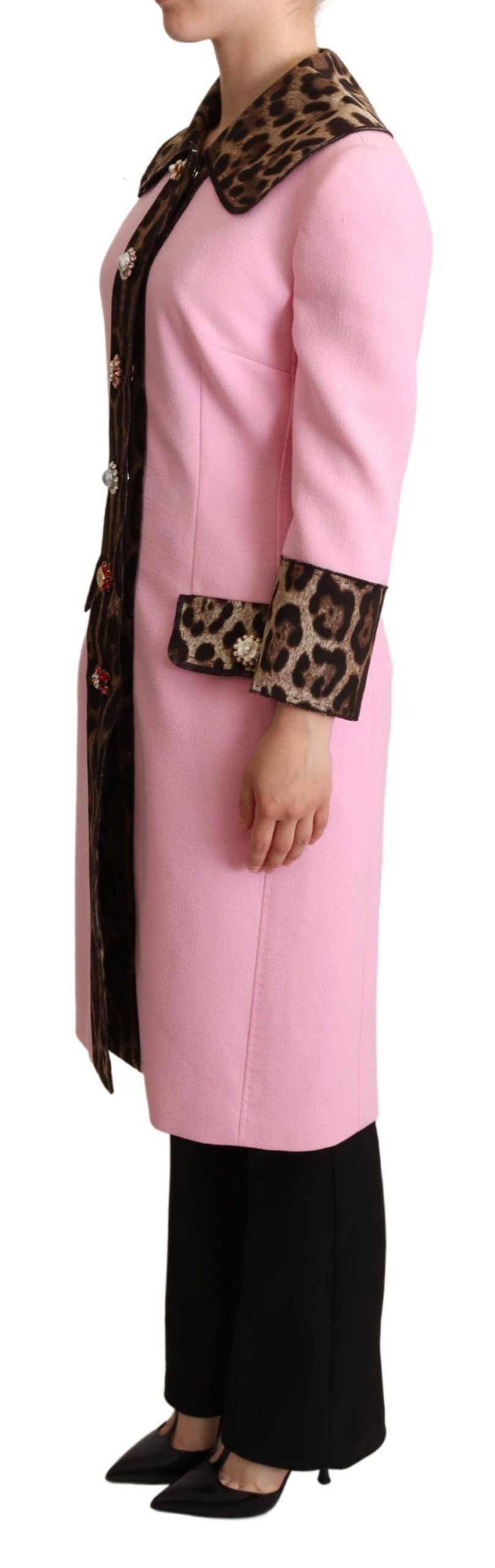 Dolce &amp; Gabbana – Schicker Trenchcoat in Rosa mit Leopardenmuster und Kristallknöpfen