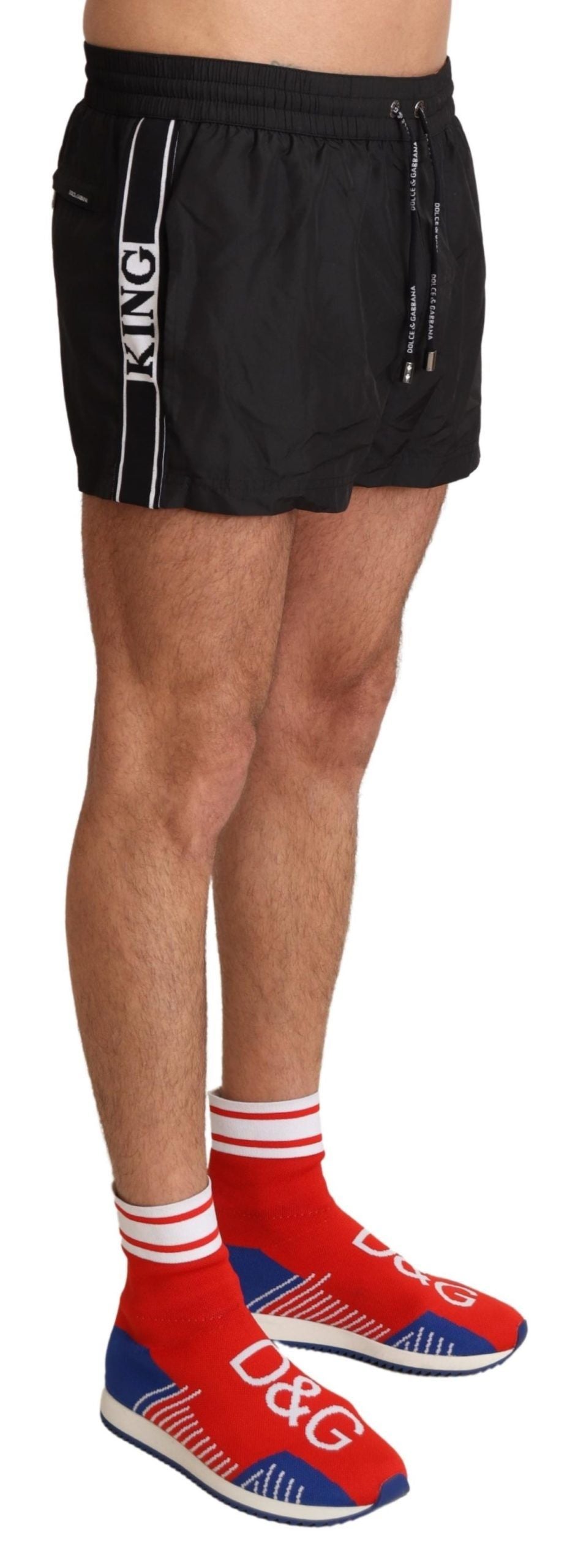 Dolce &amp; Gabbana Pantaloni scurți de baie negri eleganți cu imprimeu KING