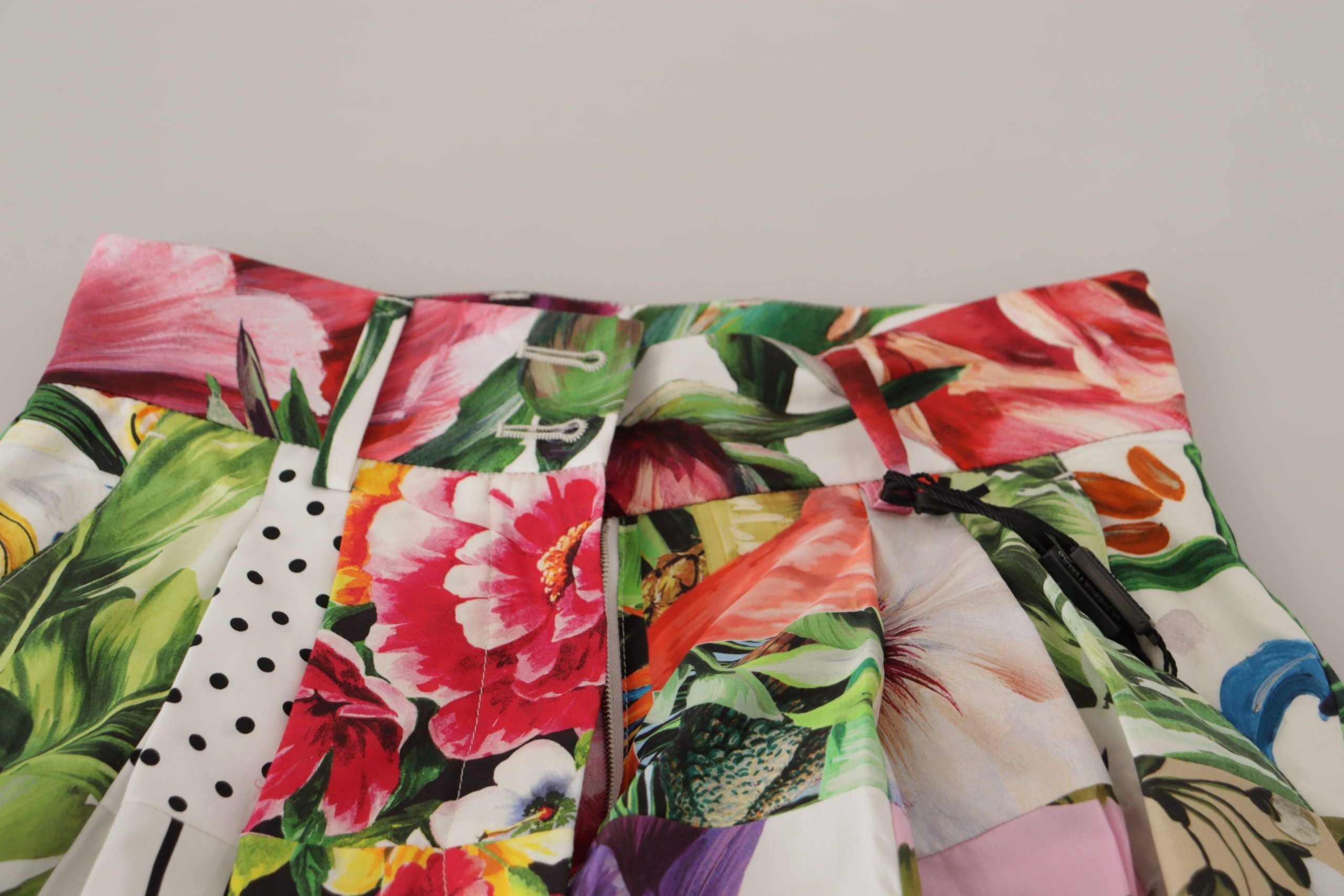 Pantaloni scurți cu talie înaltă și imprimeu floral Majolic multicolor Dolce &amp; Gabbana
