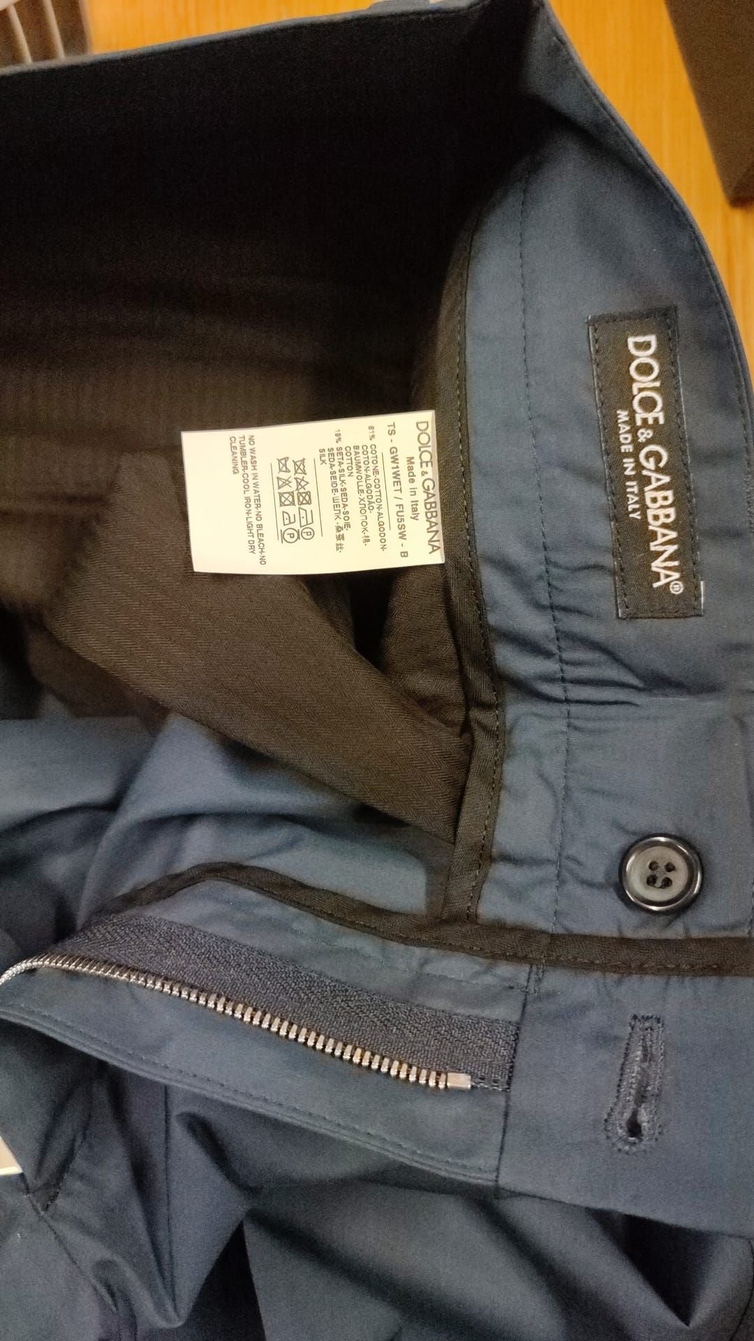 Dolce &amp; Gabbana Elegante Slim Fit Chinos aus blauer Seidenmischung