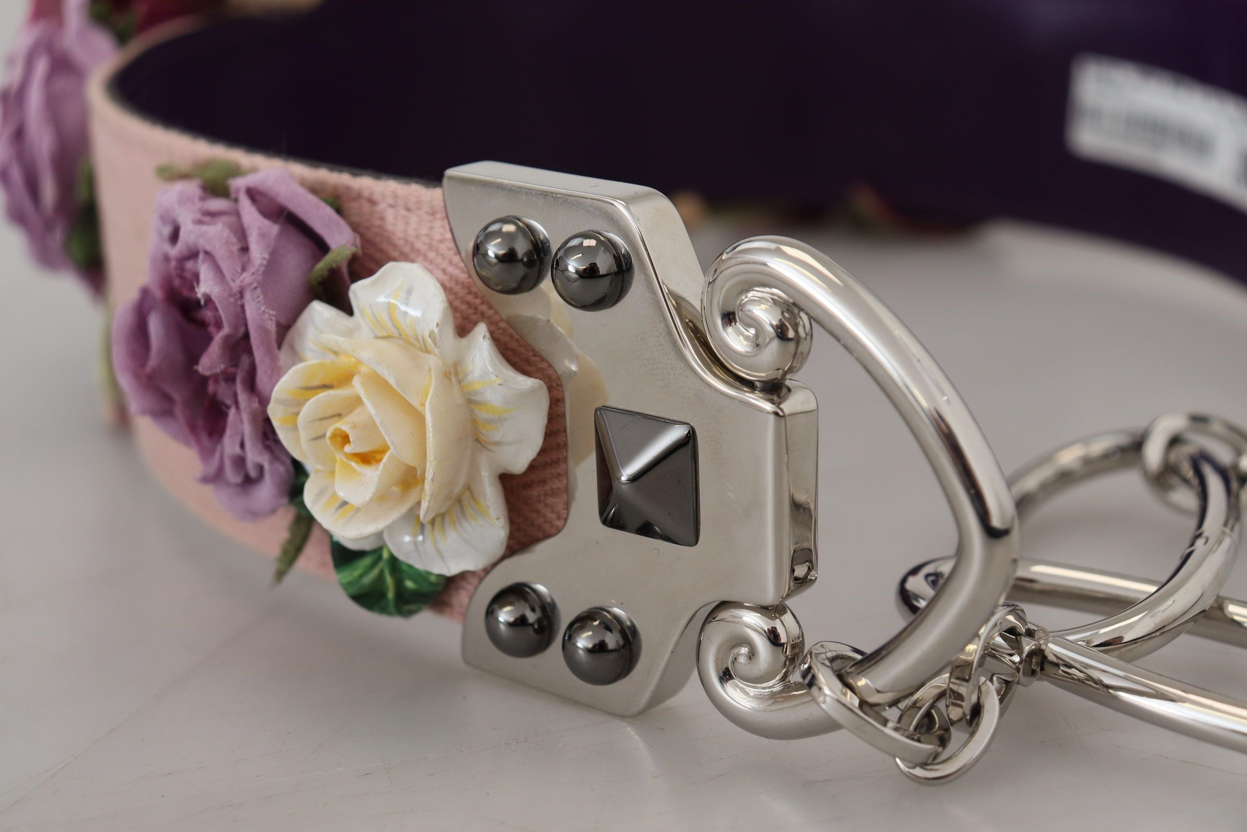 Dolce &amp; Gabbana Accesoriu cu curea de umăr din piele florală bej