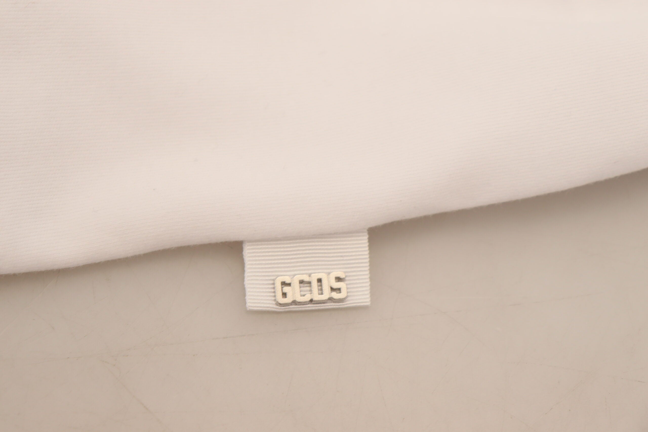 Atemberaubendes authentisches GCDS-Baumwoll-T-Shirt