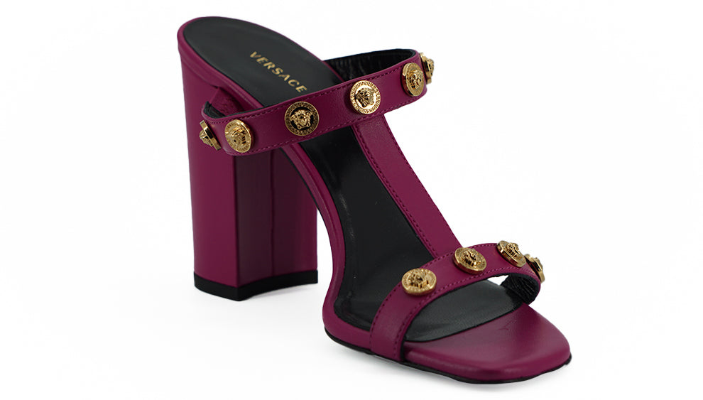 Versace – Elegante hohe Sandalen aus lila Kalbsleder