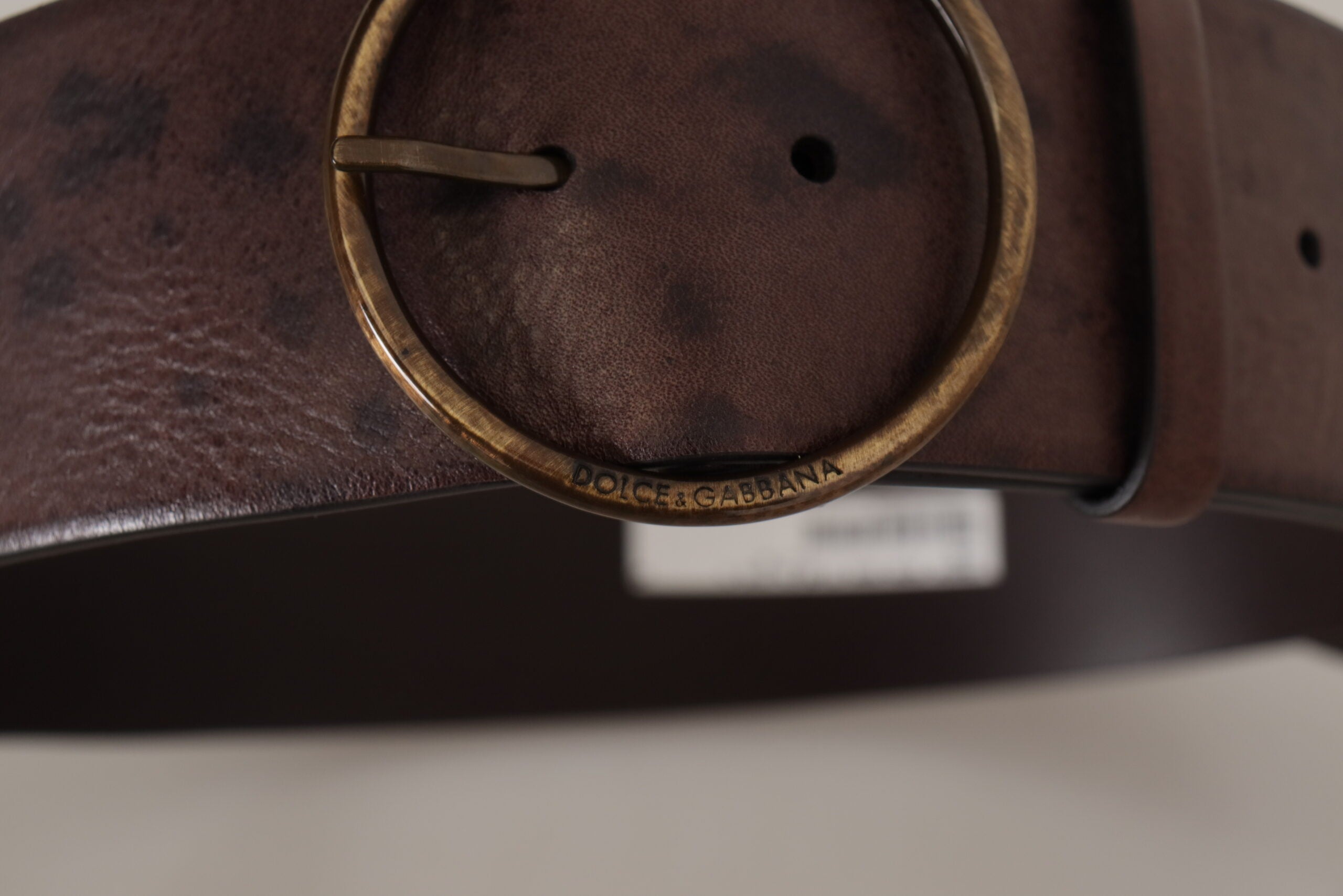 Dolce &amp; Gabbana Eleganter dunkelbrauner Ledergürtel mit Logo-Schnalle