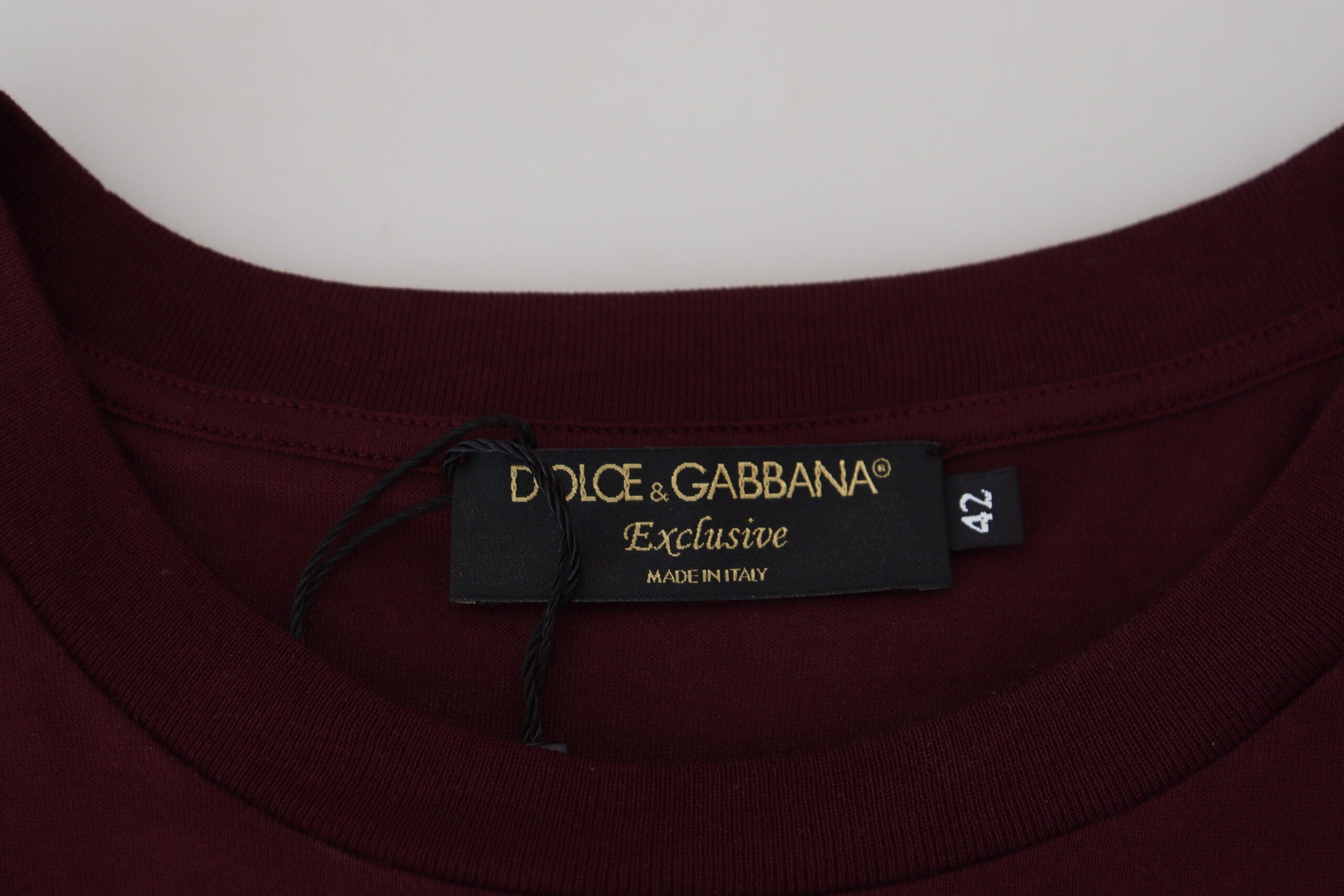 Dolce &amp; Gabbana Elegantes, kastanienbraunes Freizeit-T-Shirt mit Rundhalsausschnitt