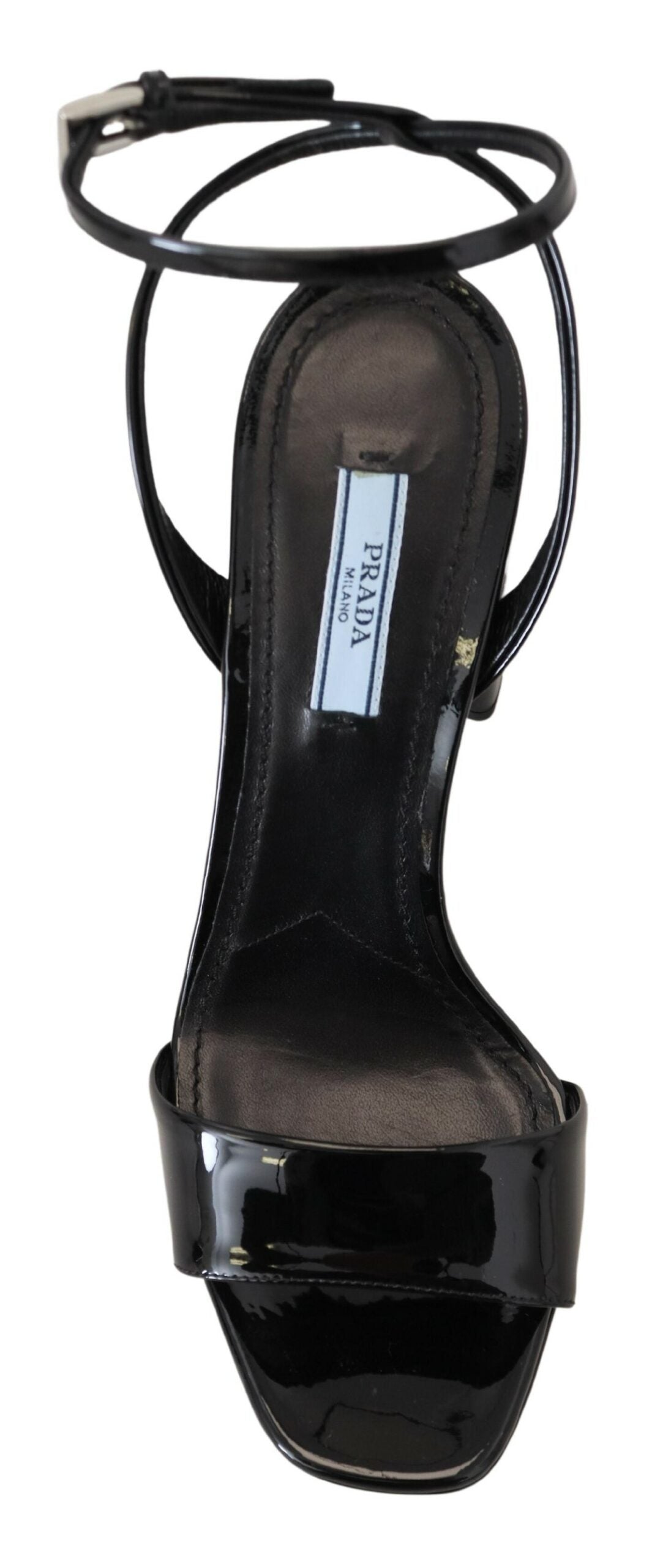 Prada - Ridicați-vă eleganța cu tocuri negre lucioase