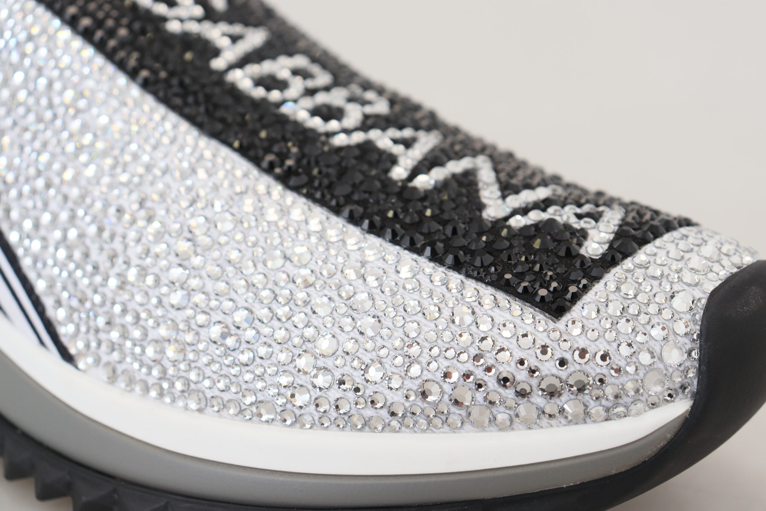 Dolce &amp; Gabbana – Glitzernde silberne Sneakers mit Strasssteinen