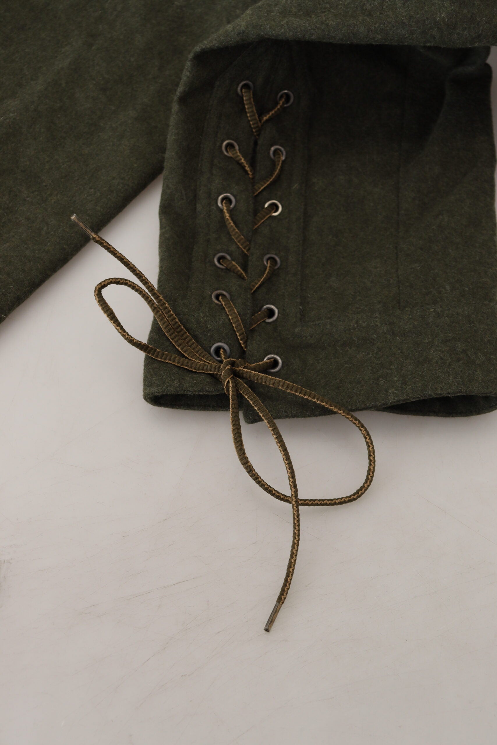 Ermanno Scervino Elegante, konisch zulaufende Hose aus grüner Wollmischung