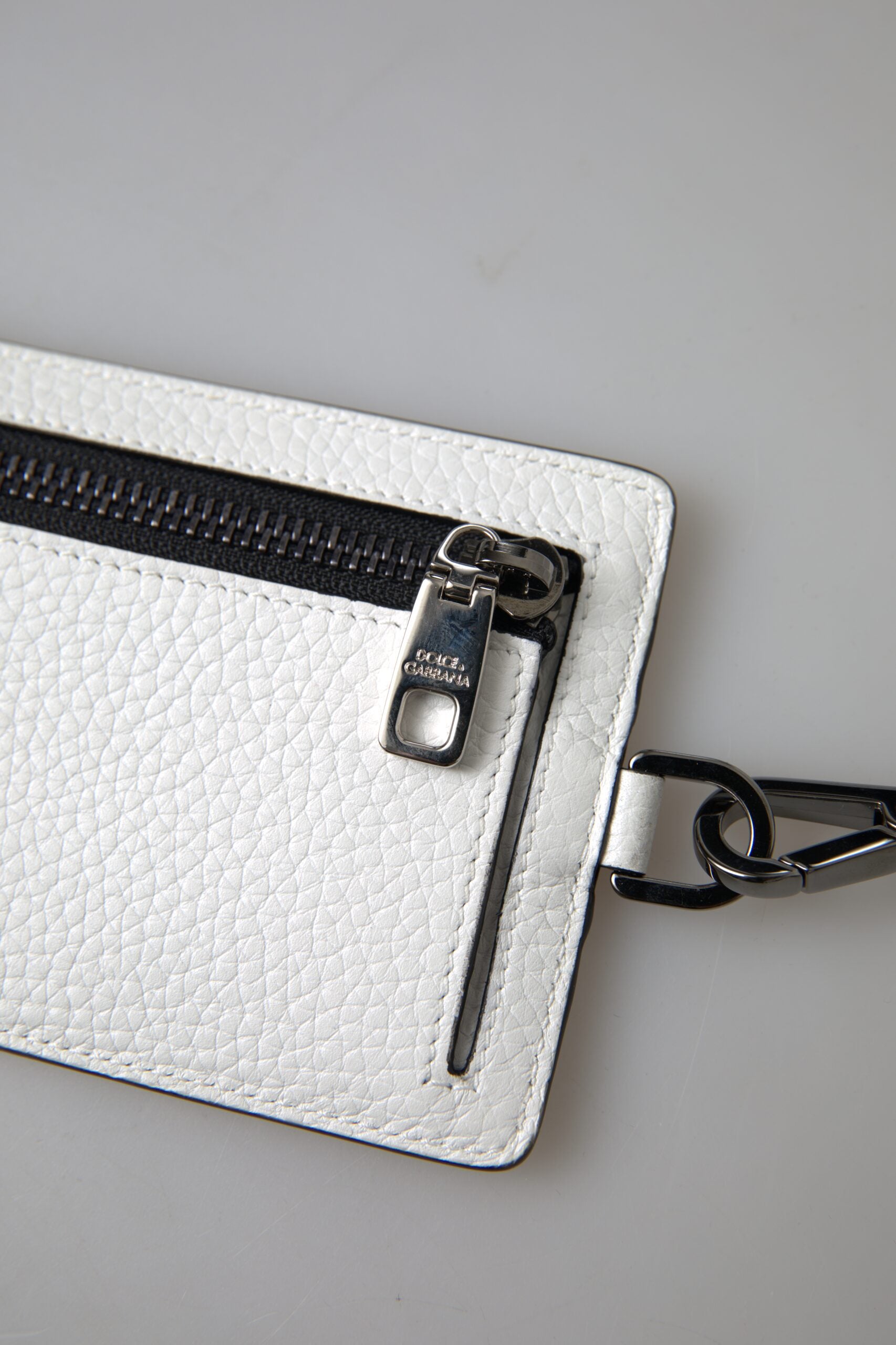 Dolce &amp; Gabbana Elegantes Kartenetui aus weißem Leder