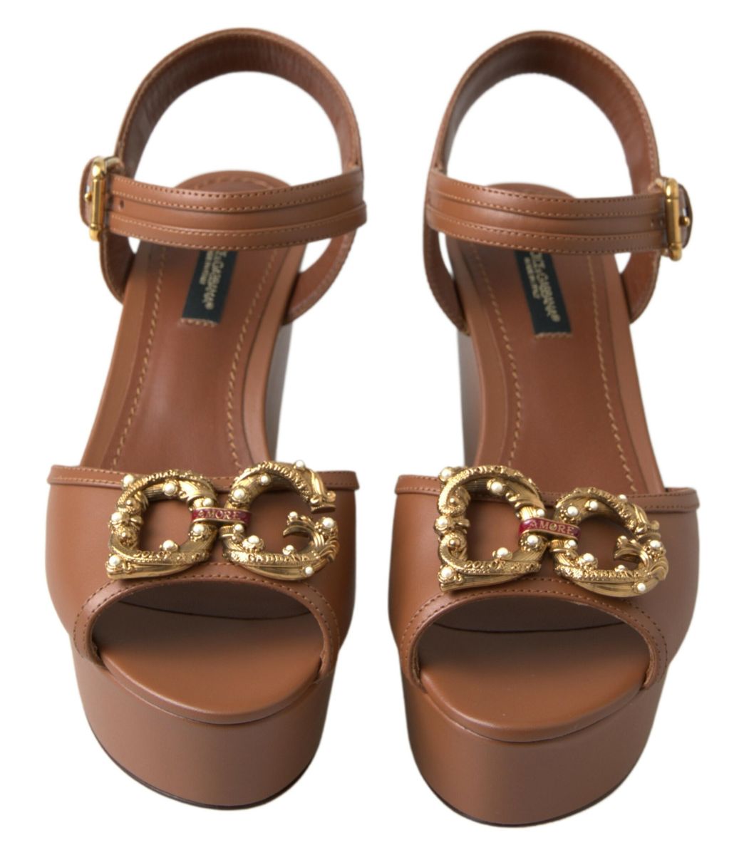 Dolce &amp; Gabbana – Schicke Keilabsätze aus braunem Leder mit Knöchelriemen