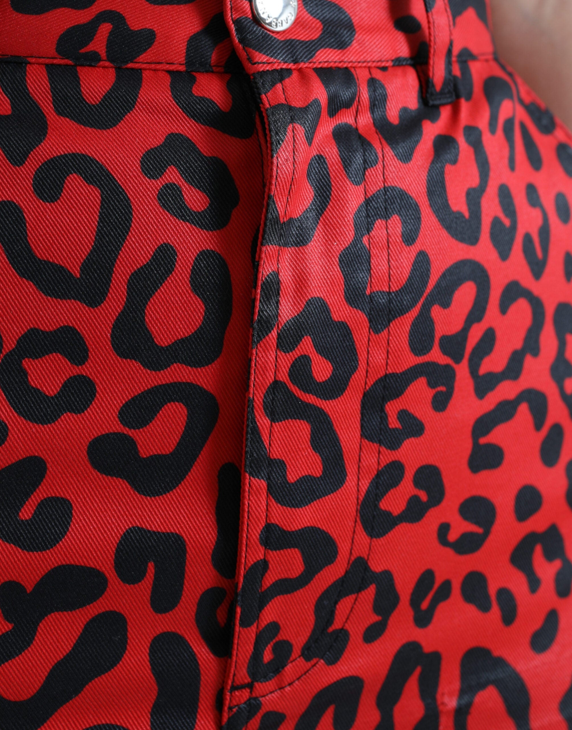 Fustă mini Dolce &amp; Gabbana cu talie înaltă și imprimeu leopard roșu