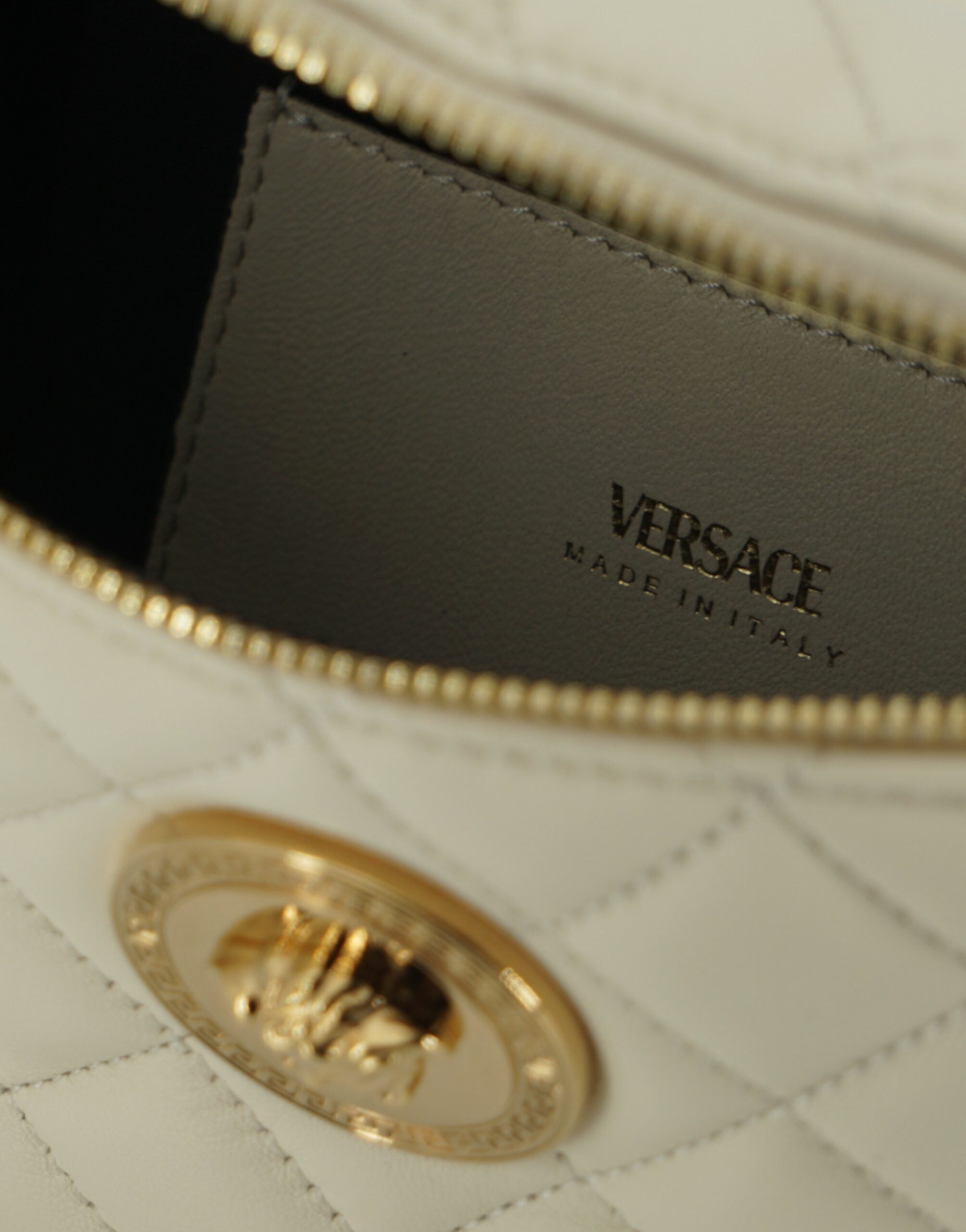 Geantă elegantă Versace din piele de miel albă