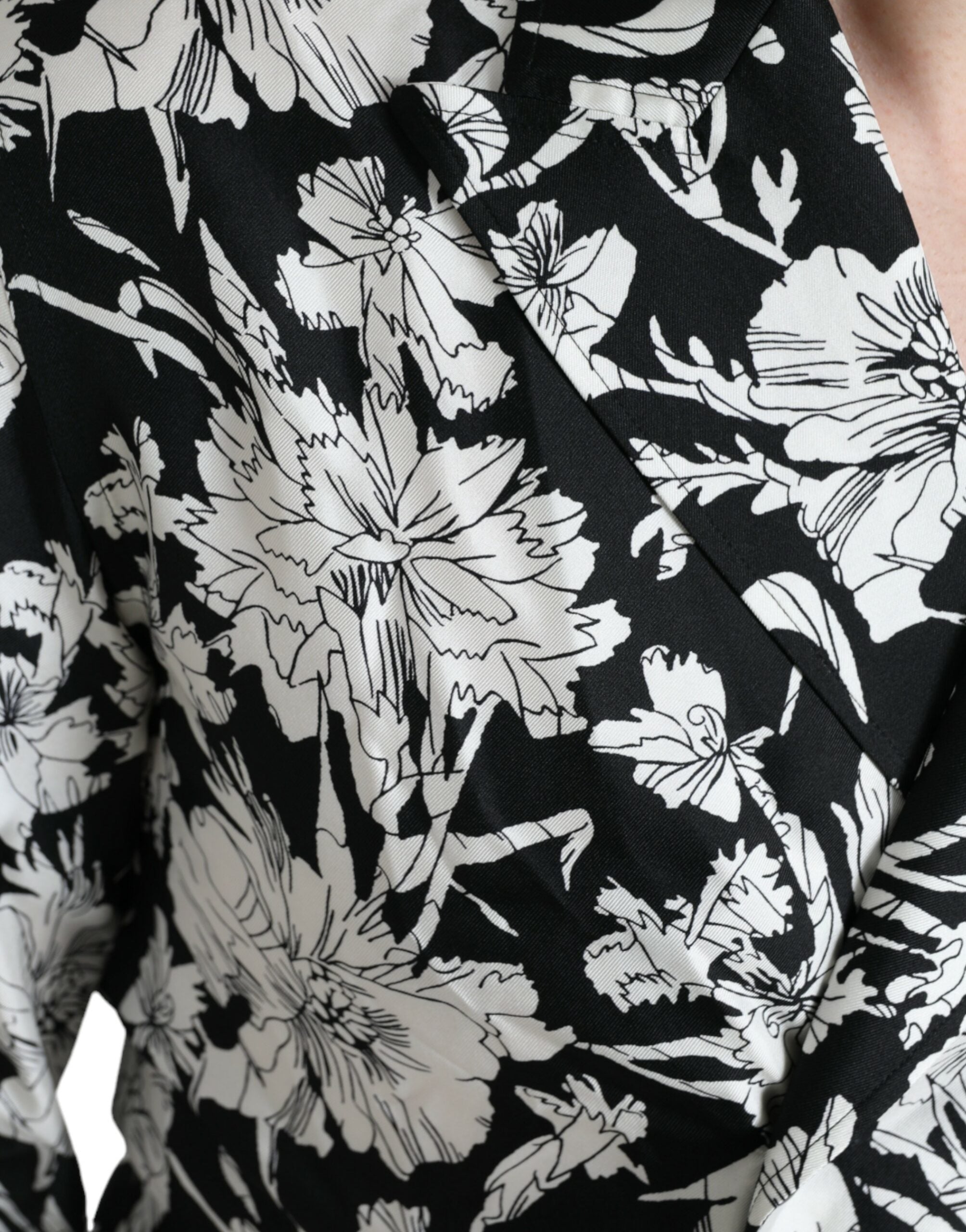 Dolce &amp; Gabbana – Freizeithemd mit Knopfleiste und Blumenmuster in Schwarz und Weiß