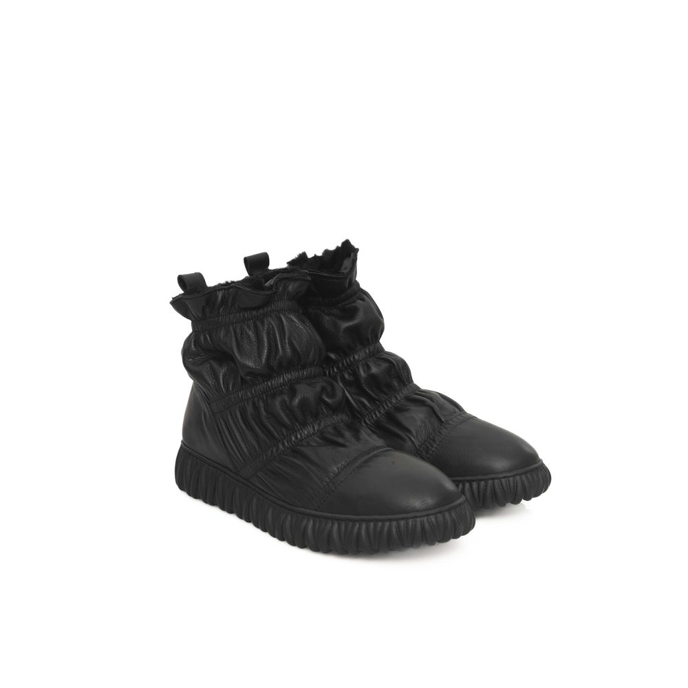 Cerruti 1881 Damenstiefel aus schwarzem Leder