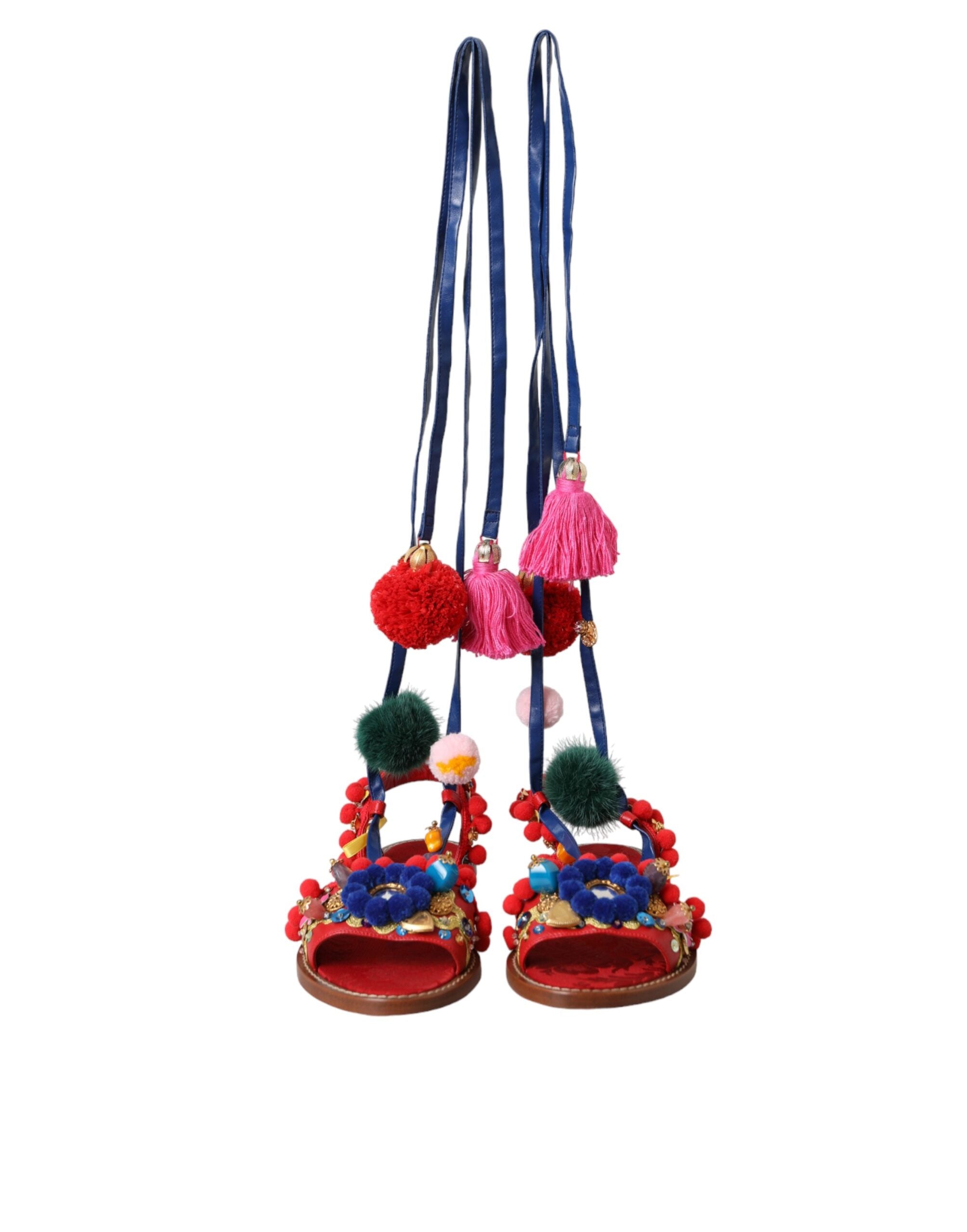 Dolce &amp; Gabbana – Sandalen mit Fellwickel in Mehrfarbig mit Pom-Pom-Muster