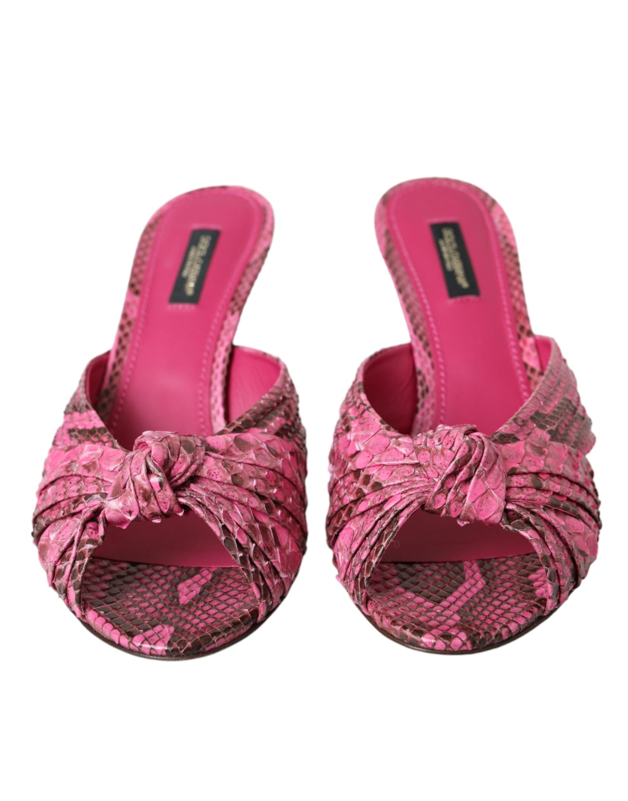 Dolce &amp; Gabbana – Pantoletten mit Kitten-Heels aus exotischem Leder in Rosa